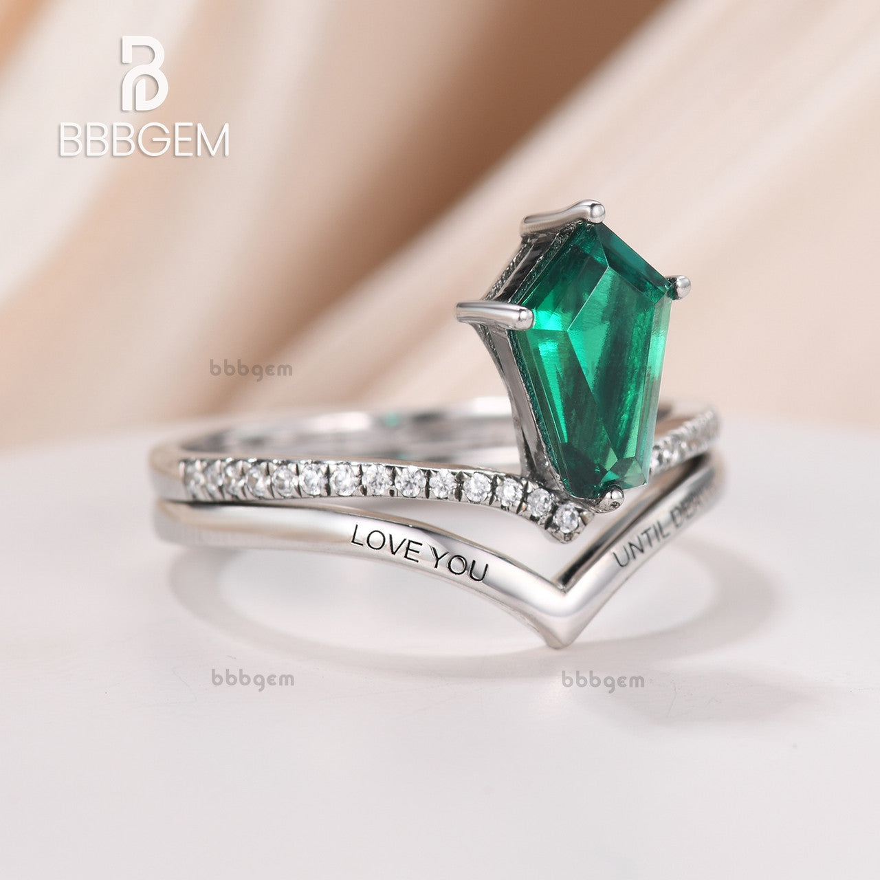 9x6mm Pentagon Emerald Statement Ring Set | Fancy Step Cut Gemstone V-Shaped Diamond Band | Engagement & Wedding Jewelry | Perfect for Bridal, Anniversary, and Special Occasion Gifts