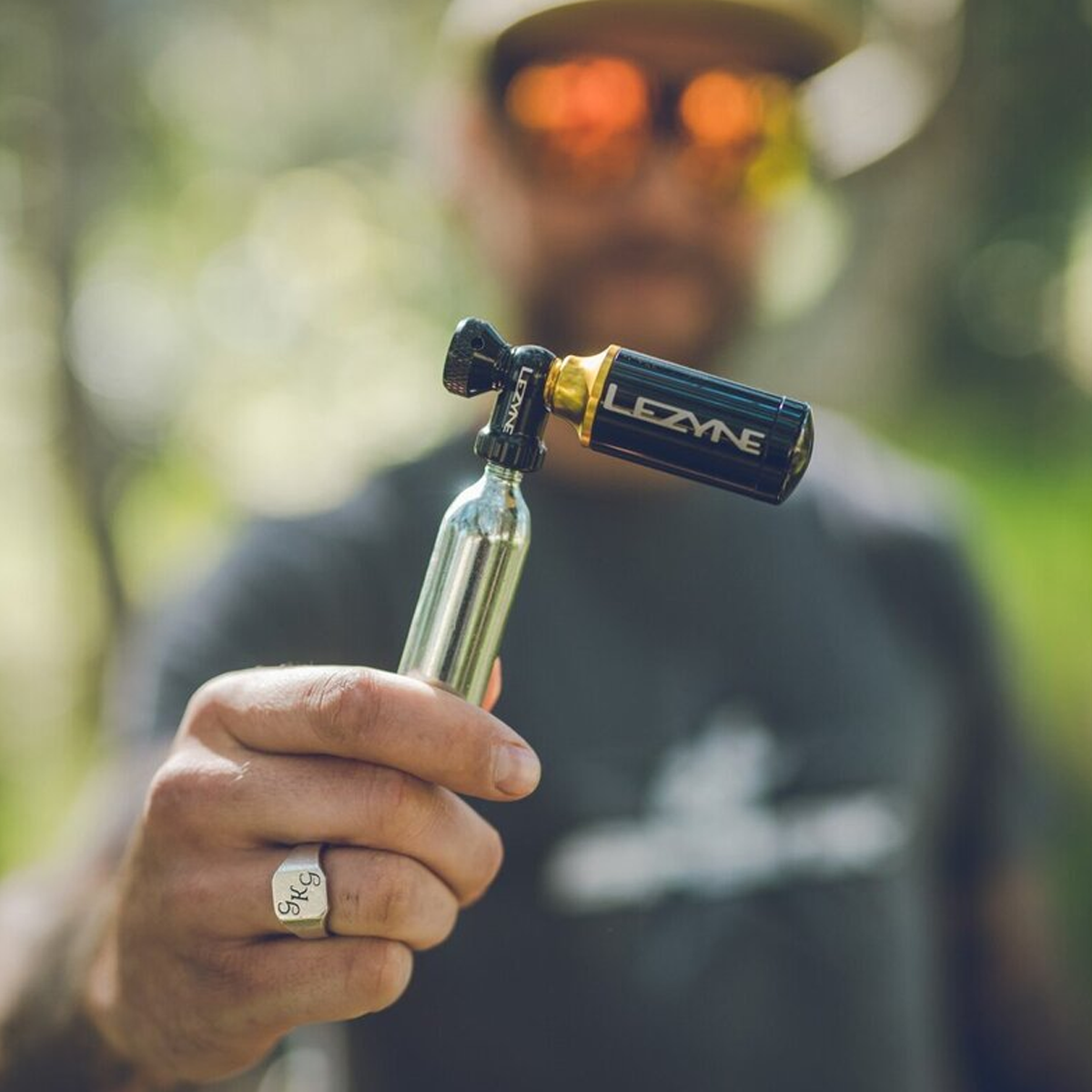 25g CO2 Cartridge - Premium Refill Canister for Airsoft, Paintball & Bike Tires | Portable CO2 Charger for Outdoor Sports and Emergency Use