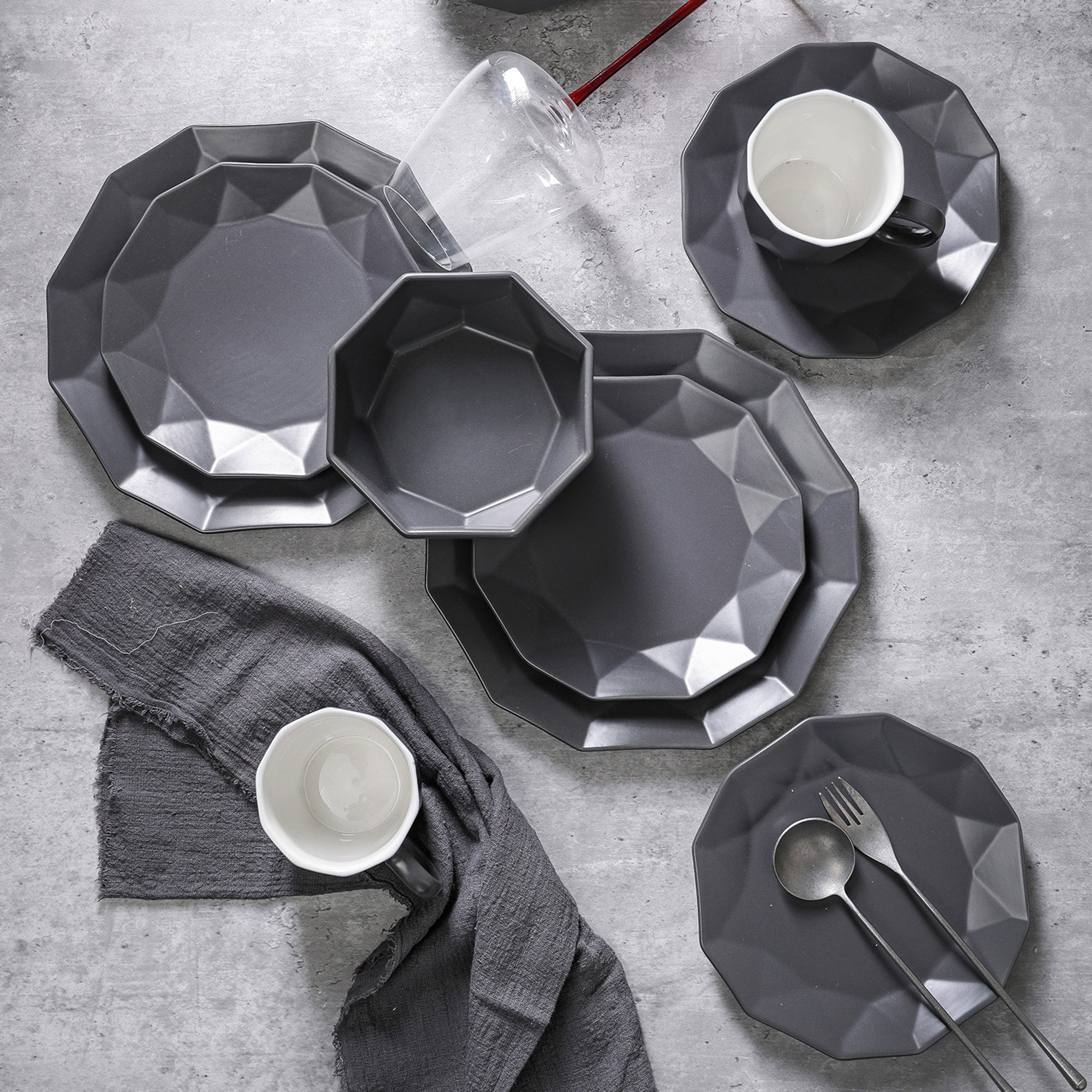 Premium Jamie Porcelain Dinnerware Set - Elegant Grey 16-Piece Dinnerware Set for 4, Dishwasher & Microwave Safe - Perfect for Family Dinners, Entertaining Guests & Special Occasions