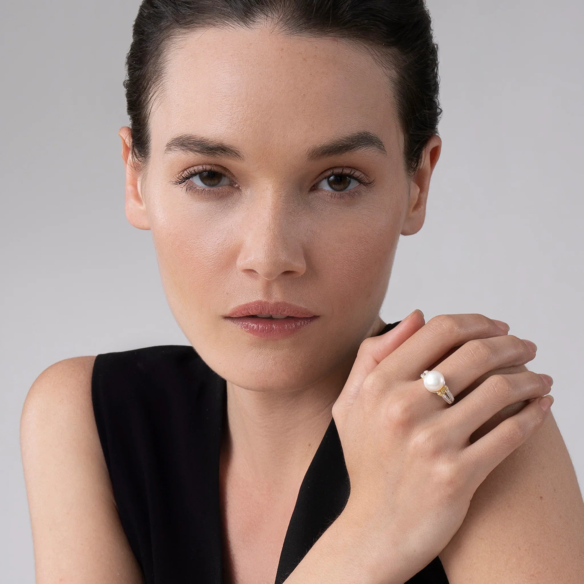 Luxury Caviar Pearl Statement Ring for Women - Elegant & Timeless Jewelry Gift for Weddings, Parties & Special Occasions