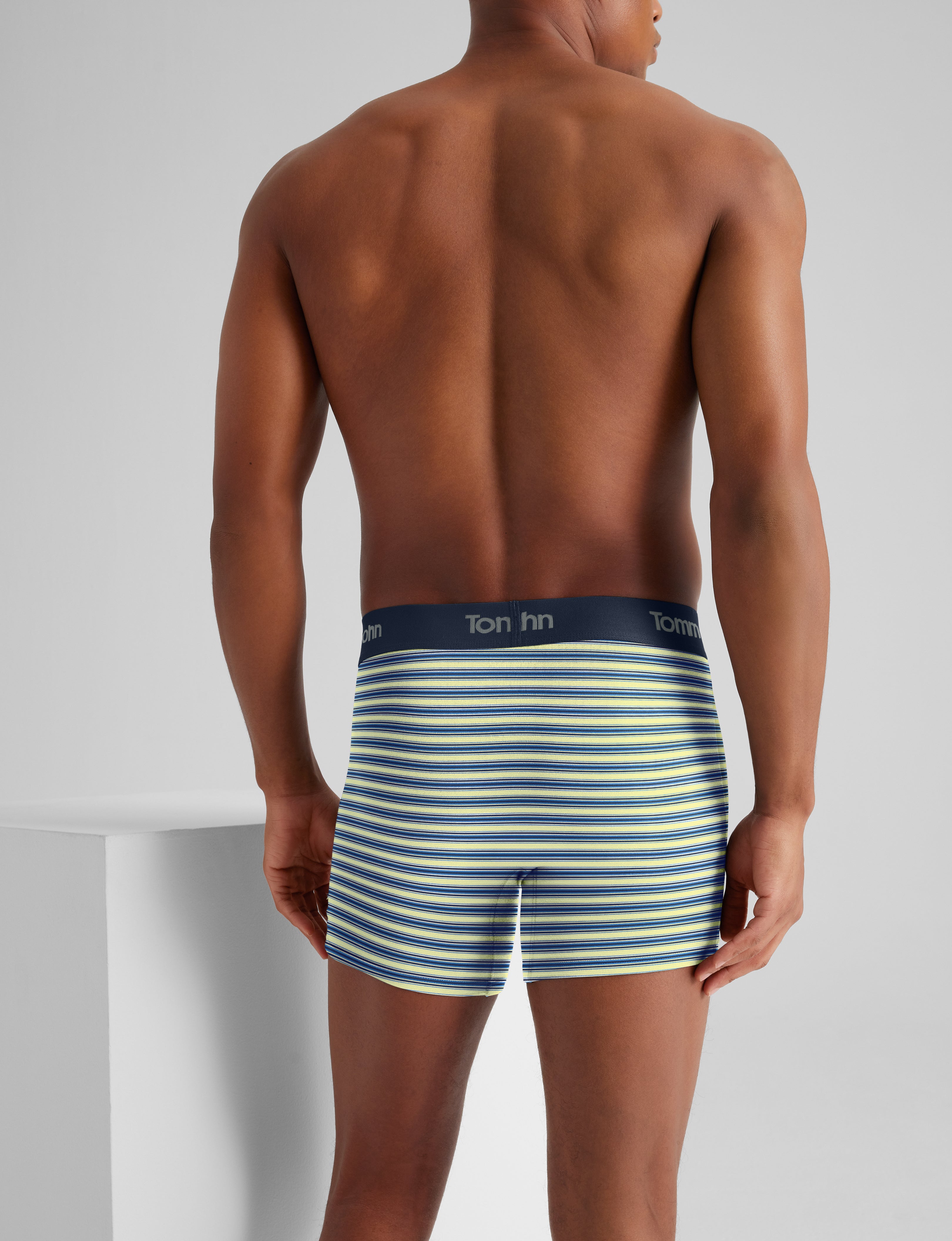 Second Skin Trunk 4 - Ultra Comfortable Men's Underwear with Seamless Design & Breathable Fabric - Perfect for Gym, Travel, and Everyday Wear
