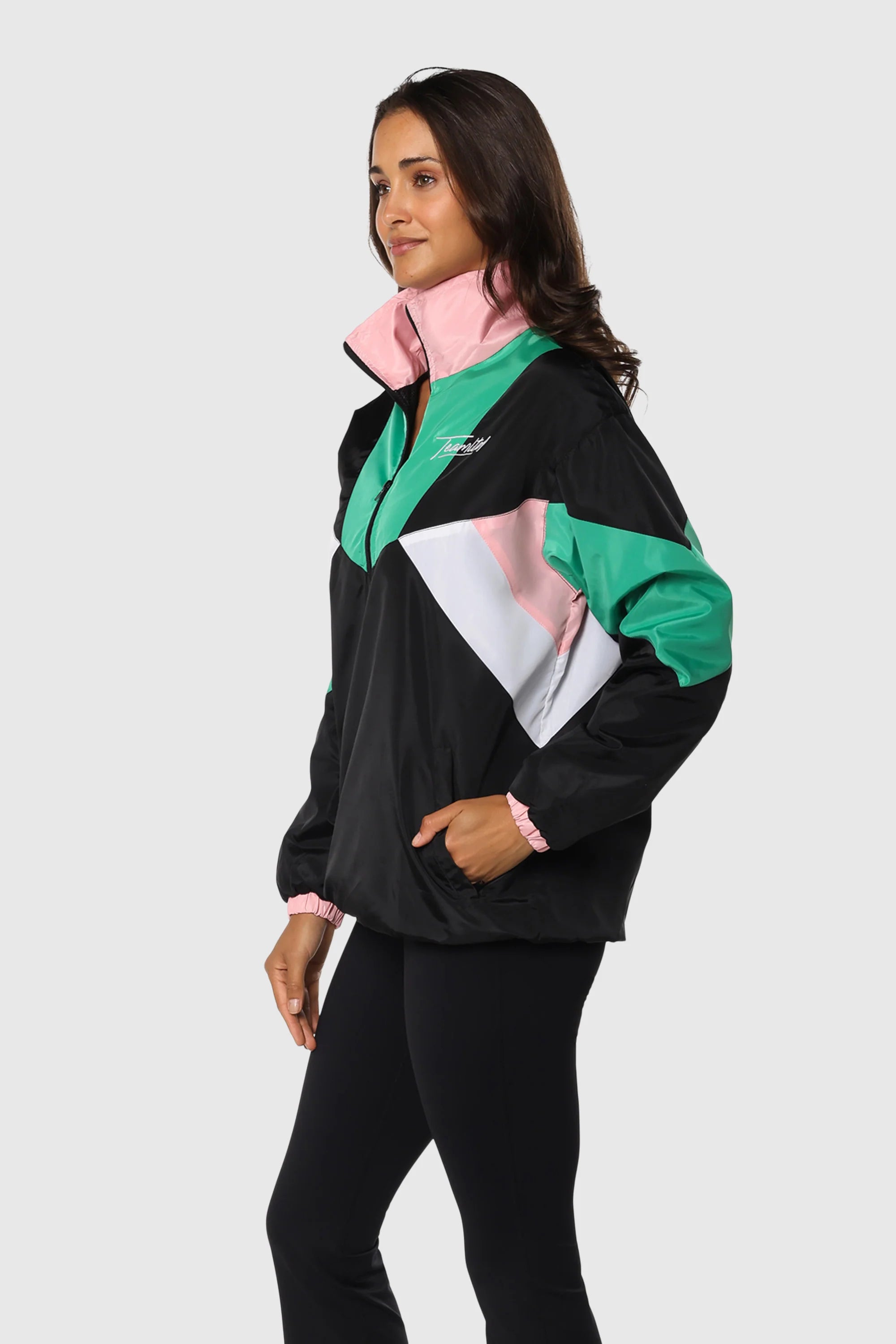 Thrasher Flame Logo Windbreaker Jacket - Lightweight Waterproof Hoodie for Men & Women - Perfect for Skateboarding, Streetwear & Outdoor Activities