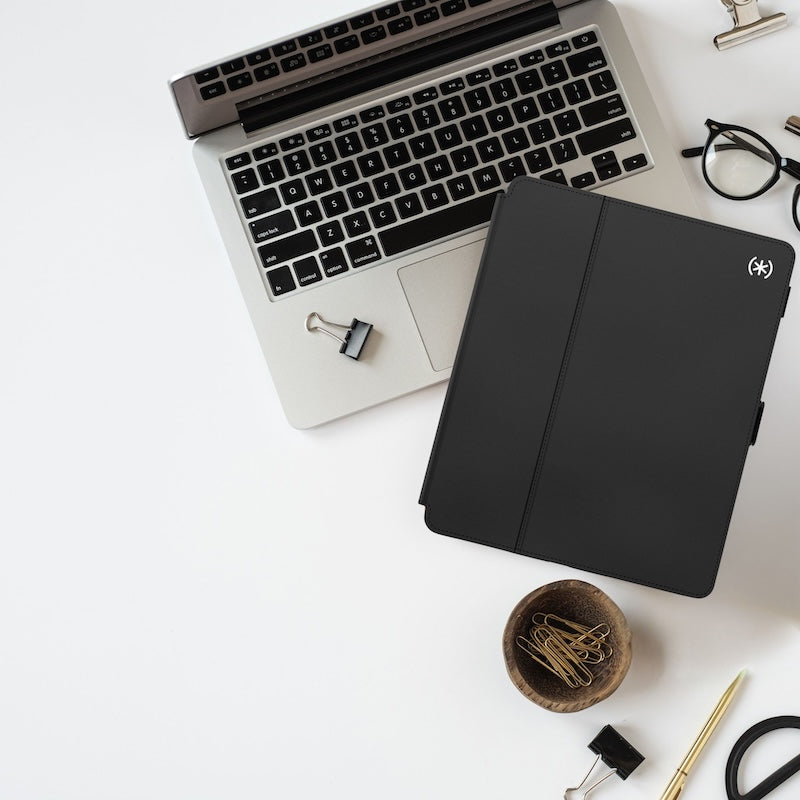 Speck Balance Case for iPad Pro 13 M4 - Black | Slim Protective Cover with Drop Protection | Perfect for Work, Travel & Everyday Use