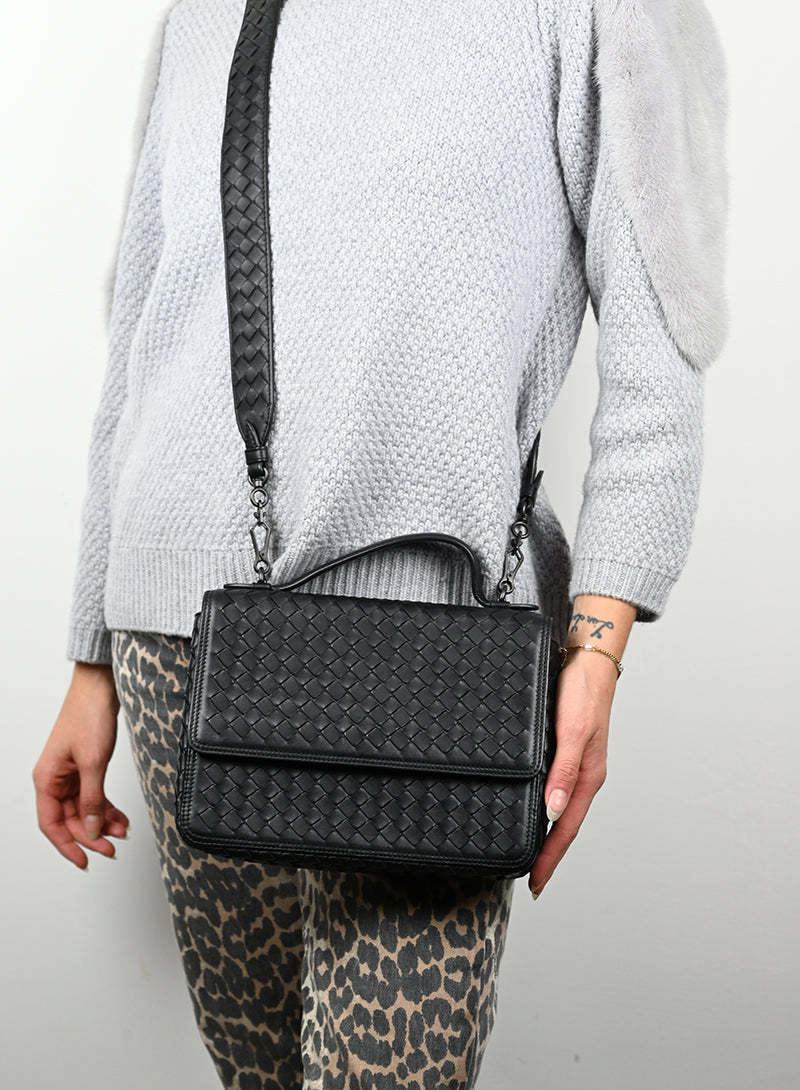 Bottega Veneta Black Square Leather Handbag for Women - Stylish & Elegant Shoulder Bag for Work, Travel & Evening Events