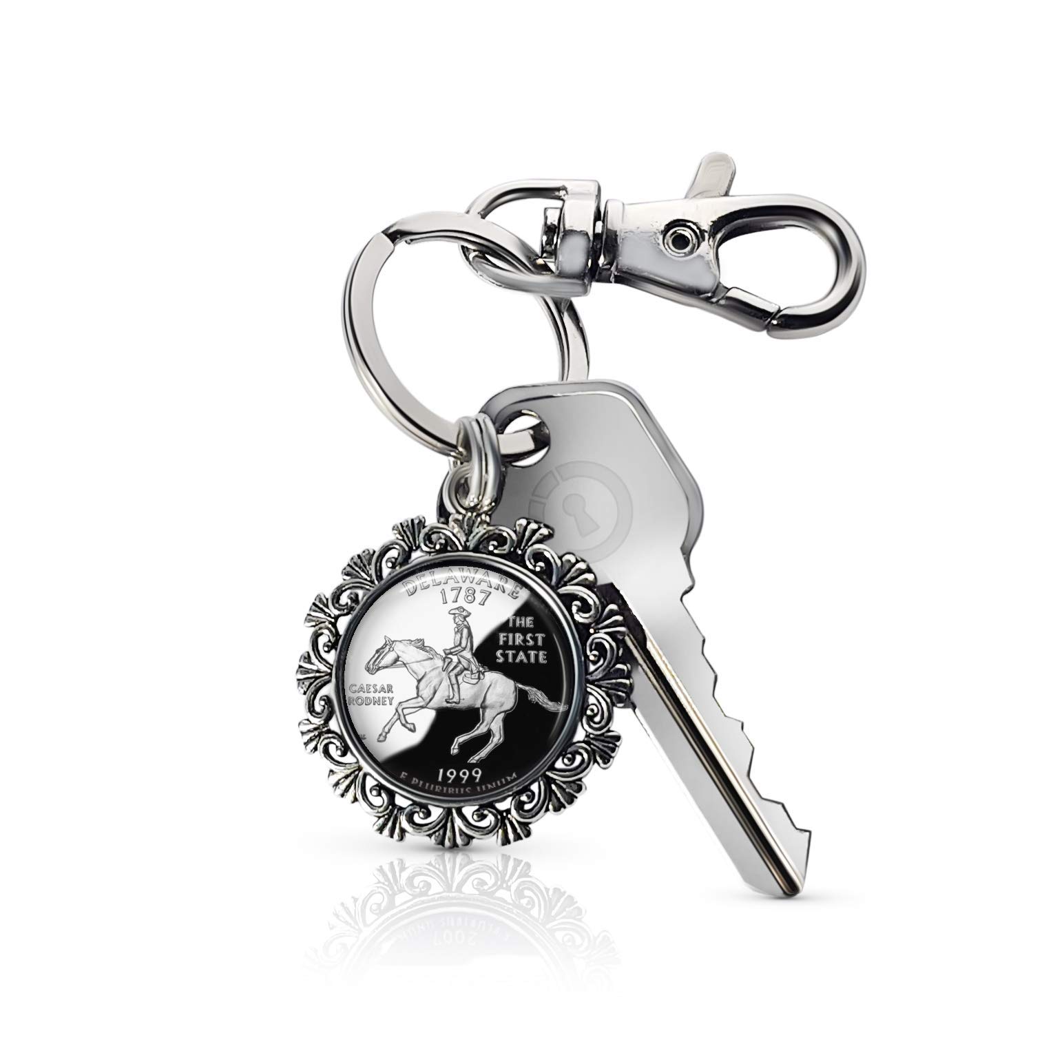 USA Quarter Dollar Photo Charm Keychain - Patriotic Key Fob for Gifts, Souvenirs & Everyday Carry | Perfect for Travel, Home Decor & Personalized Keepsakes