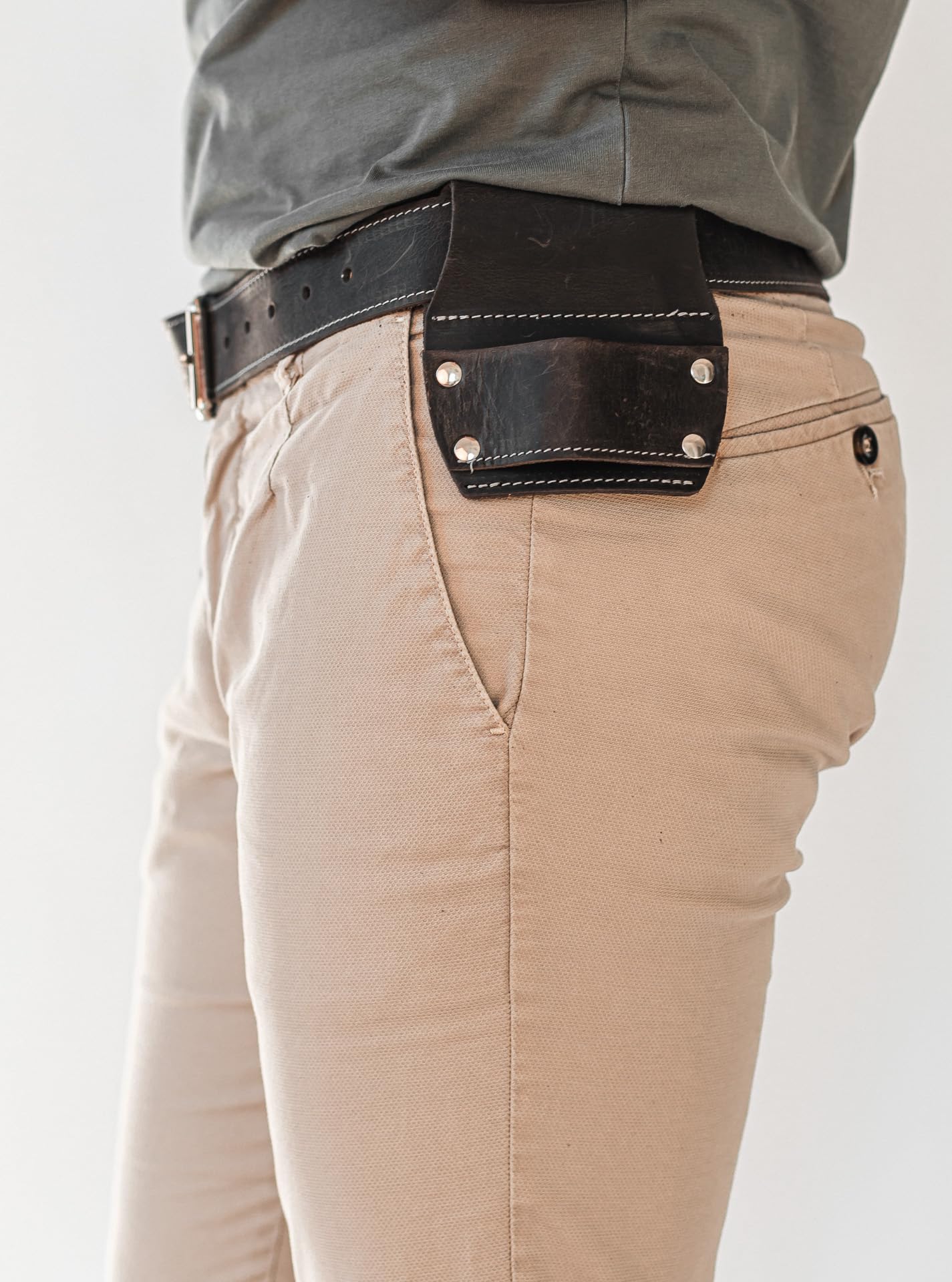 **Leather Tool Belt for Gardeners, Electricians & Carpenters - Handmade Florist & Work Belt for Men & Women (Brown/Black CrazyHorse, One Size) - Perfect for Landscaping, Construction & DIY Projects**