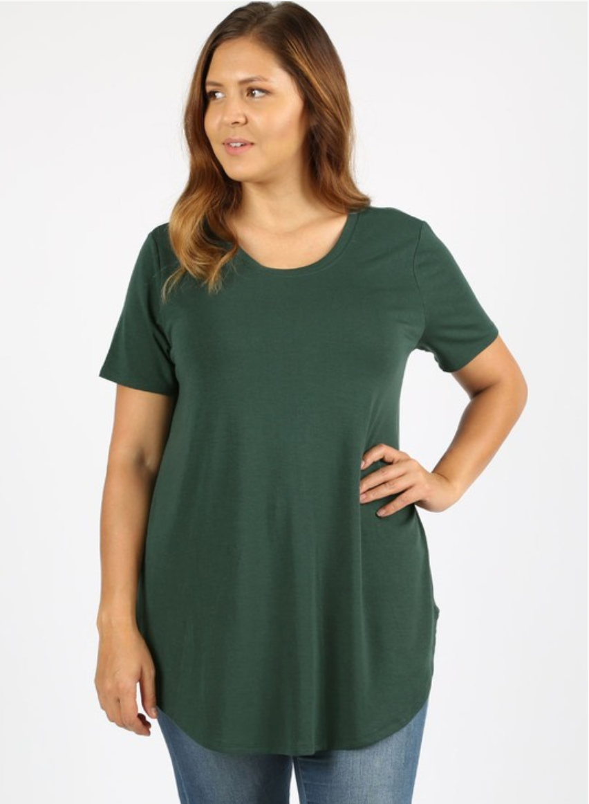 Plus Size Short Sleeve Scoop Neck T-Shirt for Women - Comfortable Casual Top for Everyday Wear, Workout & Lounge