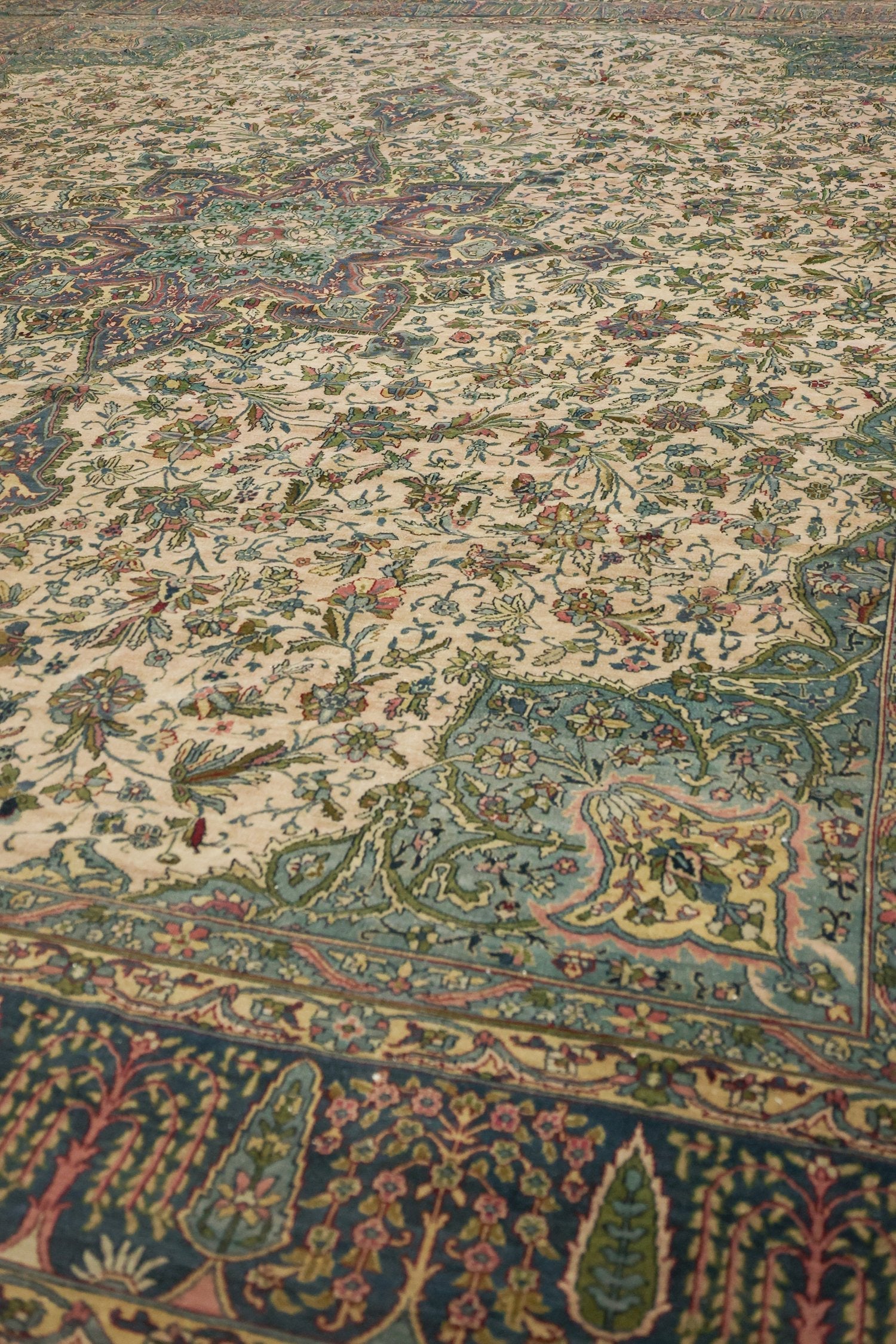 Antique Laristan Handwoven Traditional Persian Rug - JF8594 - Perfect for Living Room, Bedroom & Home Decor