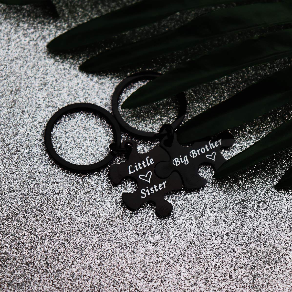 Beeshion Sibling Keychain Set - Big Brother & Little Sister Gifts, Matching Puzzle Keychains for Family Jewelry - Perfect for Birthdays, Anniversaries & Sibling Appreciation Gifts