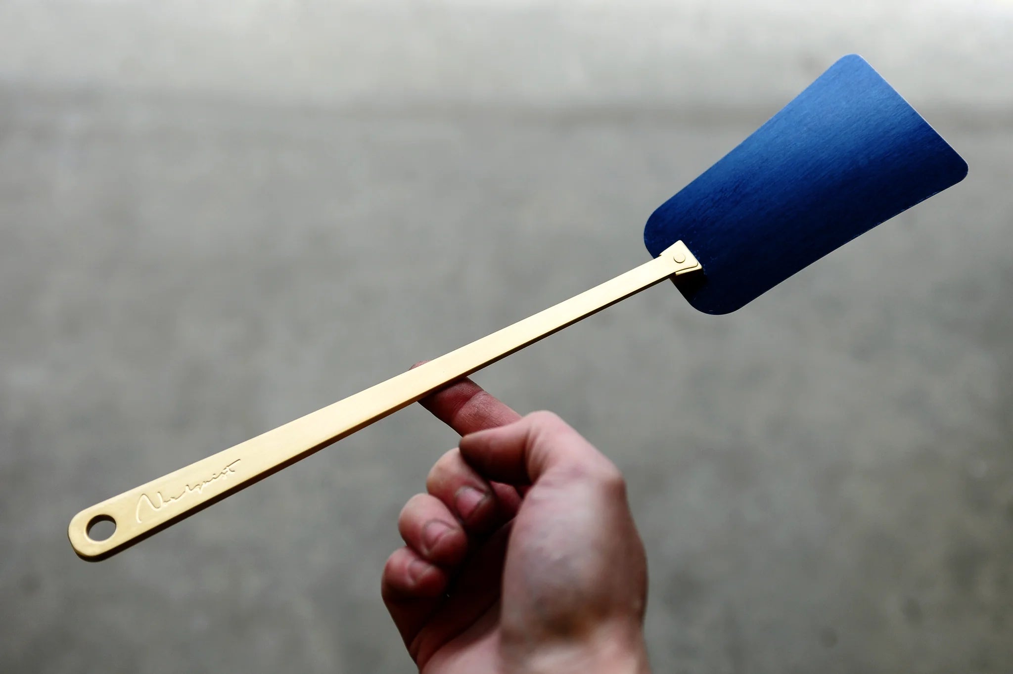 Premium Carbon Steel & Brass Spatula for Cooking & Baking - Professional Kitchen Tool for Flipping, Scraping & Serving - Ideal for Pancakes, Eggs, Burgers & More