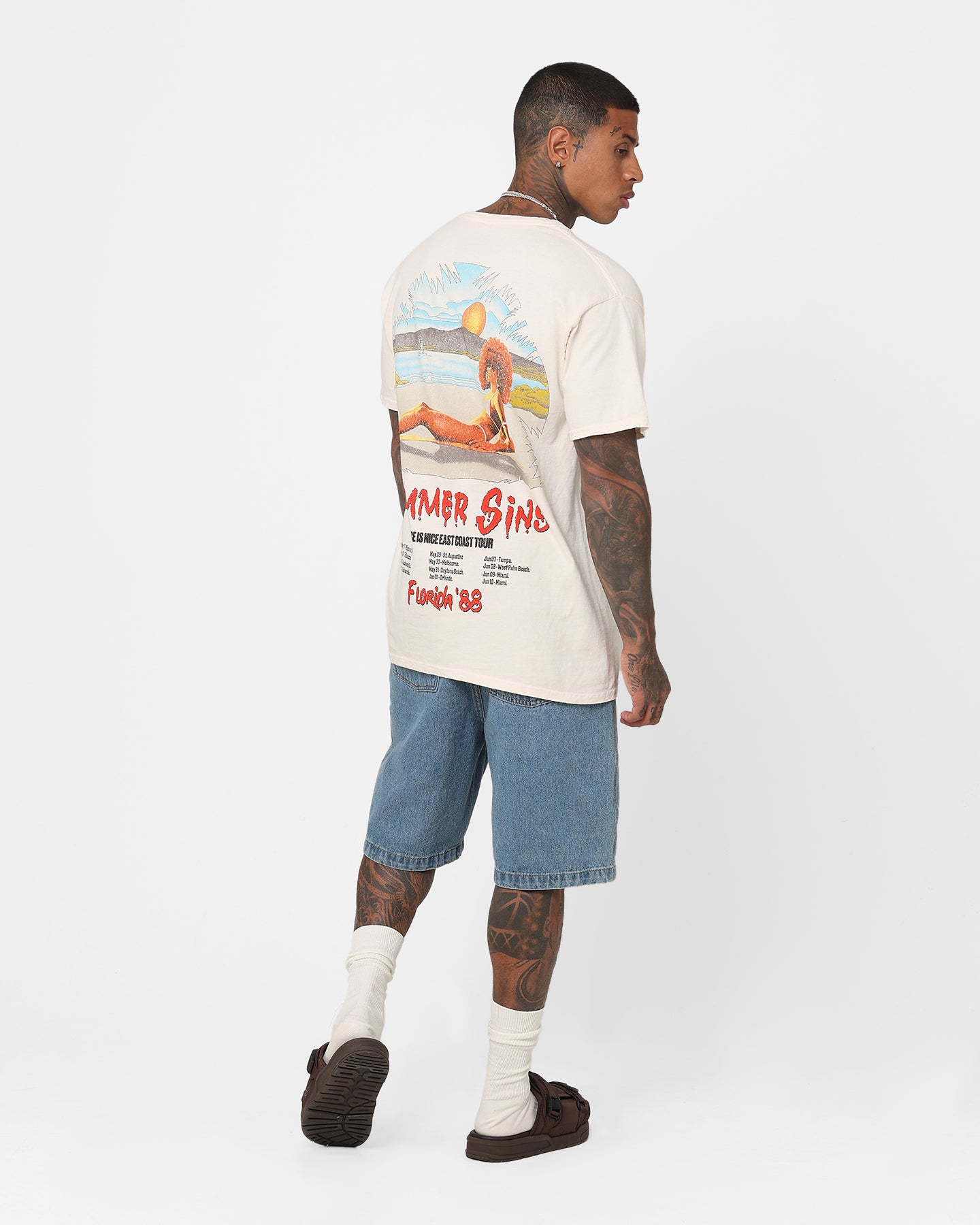 Vintage American Thrift Summer Sins T-Shirt - Off White Retro Graphic Tee for Casual Wear & Street Style Outfits