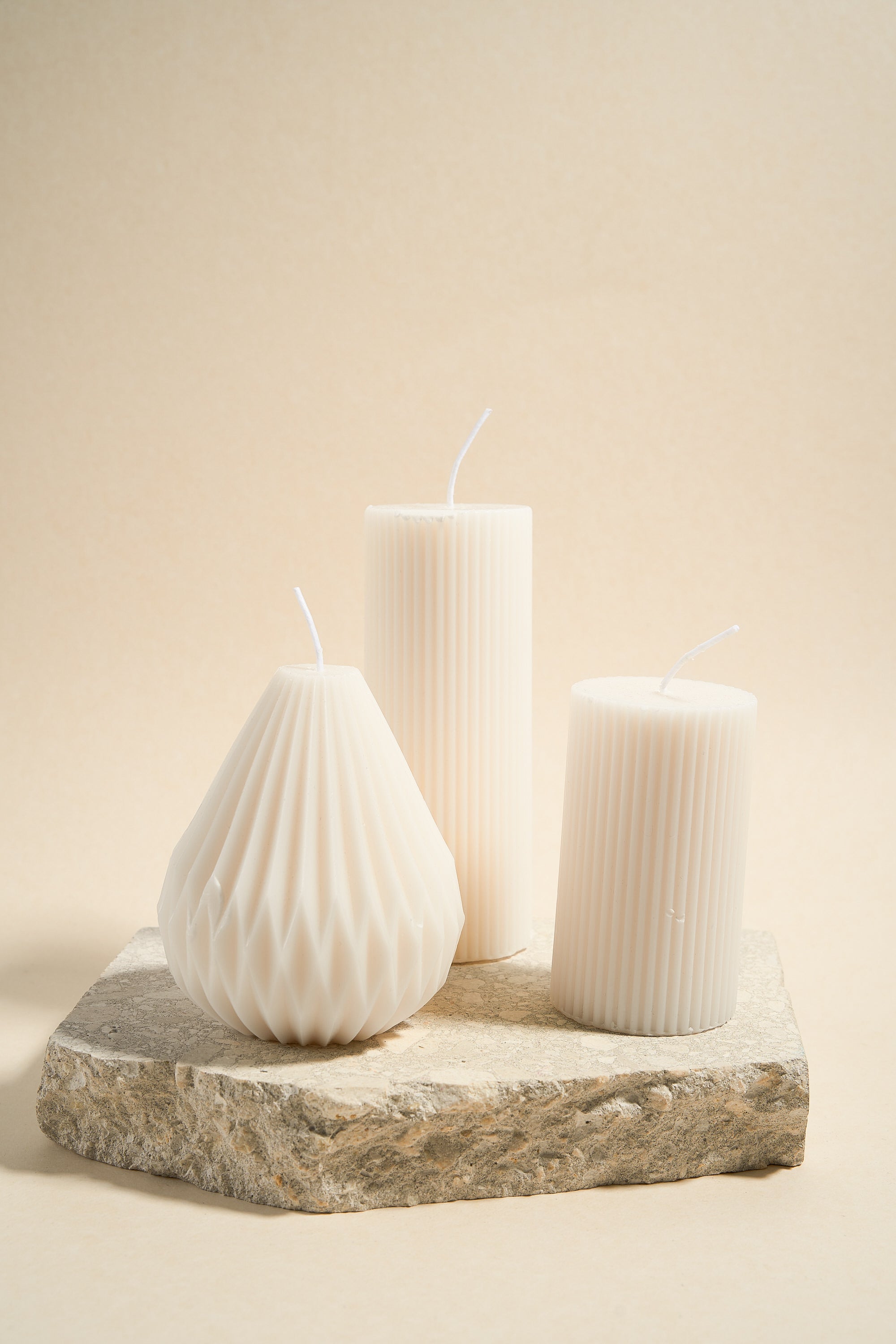 Handmade Soy Wax Dwarf Pear Candle - Eco-Friendly, Long-Lasting Scented Candle for Home Decor, Relaxation & Gifts