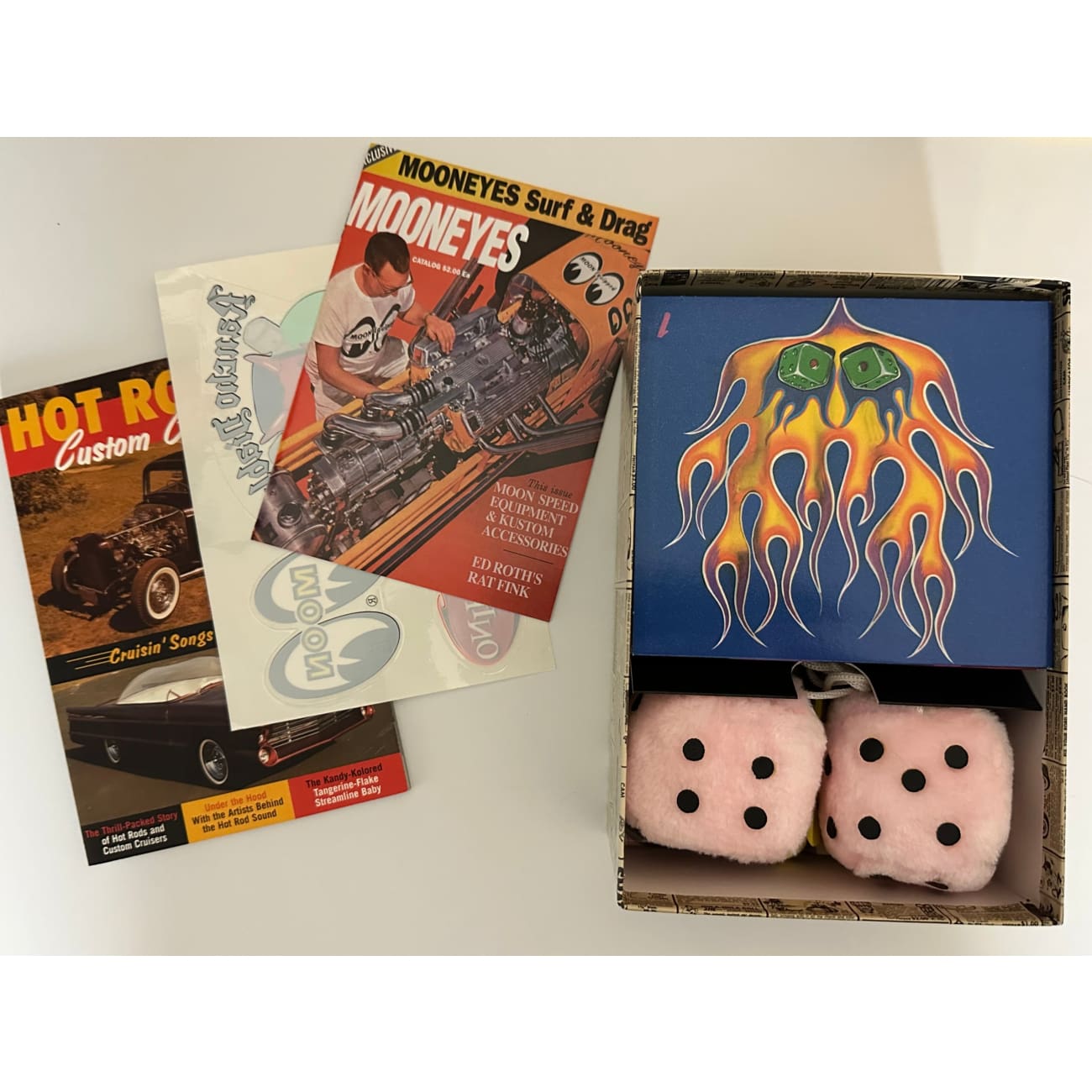 Hot Rods & Custom Classics 1999 Rhino 4 CD Box Set with Bonus Extras - Limited Edition R275688 - Perfect for Car Enthusiasts & Music Collectors