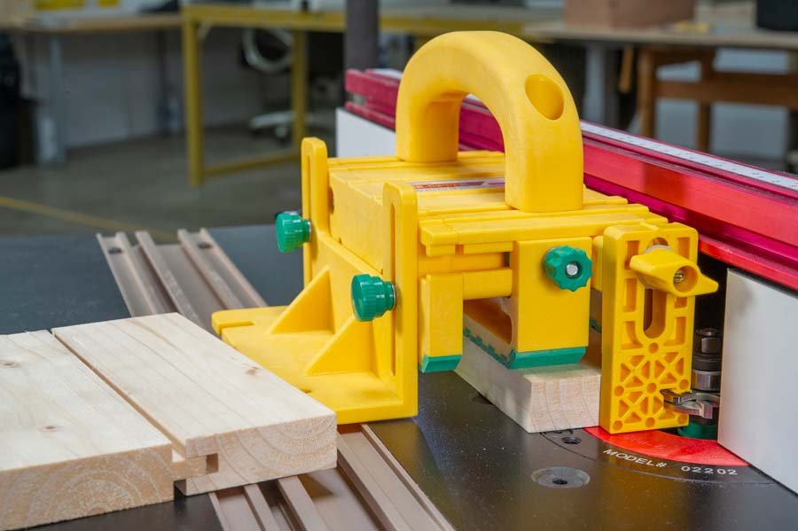 MICROJIG GRGH 040 GRR RIPPER Gravity Heel Kit - Premium Woodworking Safety Accessory for Table Saws & Routers - Perfect for DIY Projects & Professional Workshops