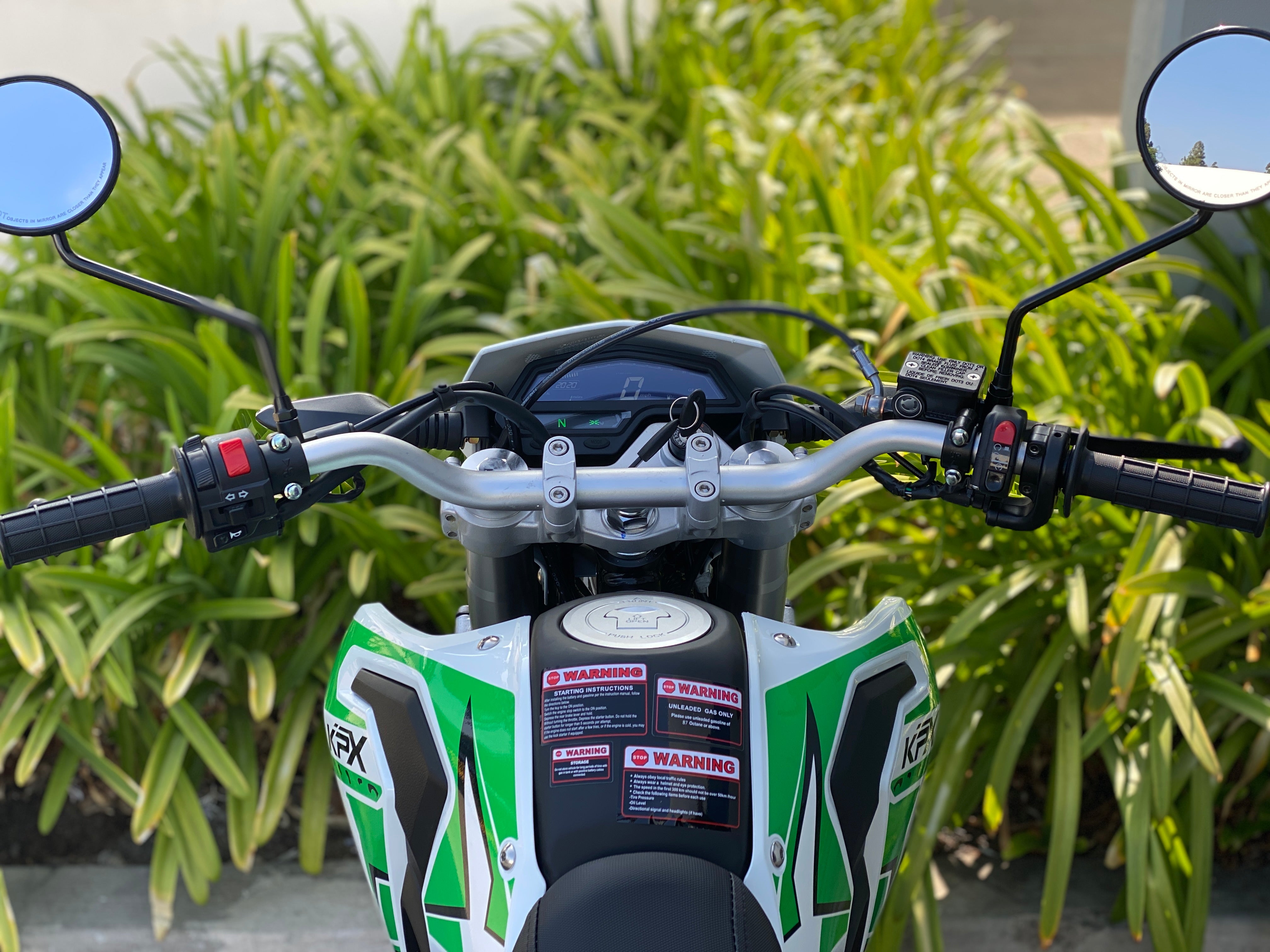Lifan KPX 250 250cc Dual Sport Motorcycle - Fuel Injected, 6-Speed Transmission for Off-Road Adventure & Commuting