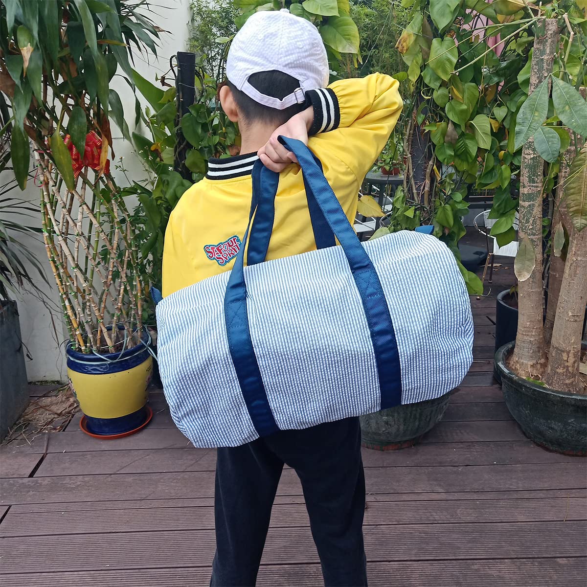 Kids Travel Overnight Bag - Lightweight Seersucker Weekender Duffel Carry On for Boys & Girls (Navy Blue) | Perfect for Sleepovers, Weekend Trips & Airplane Travel