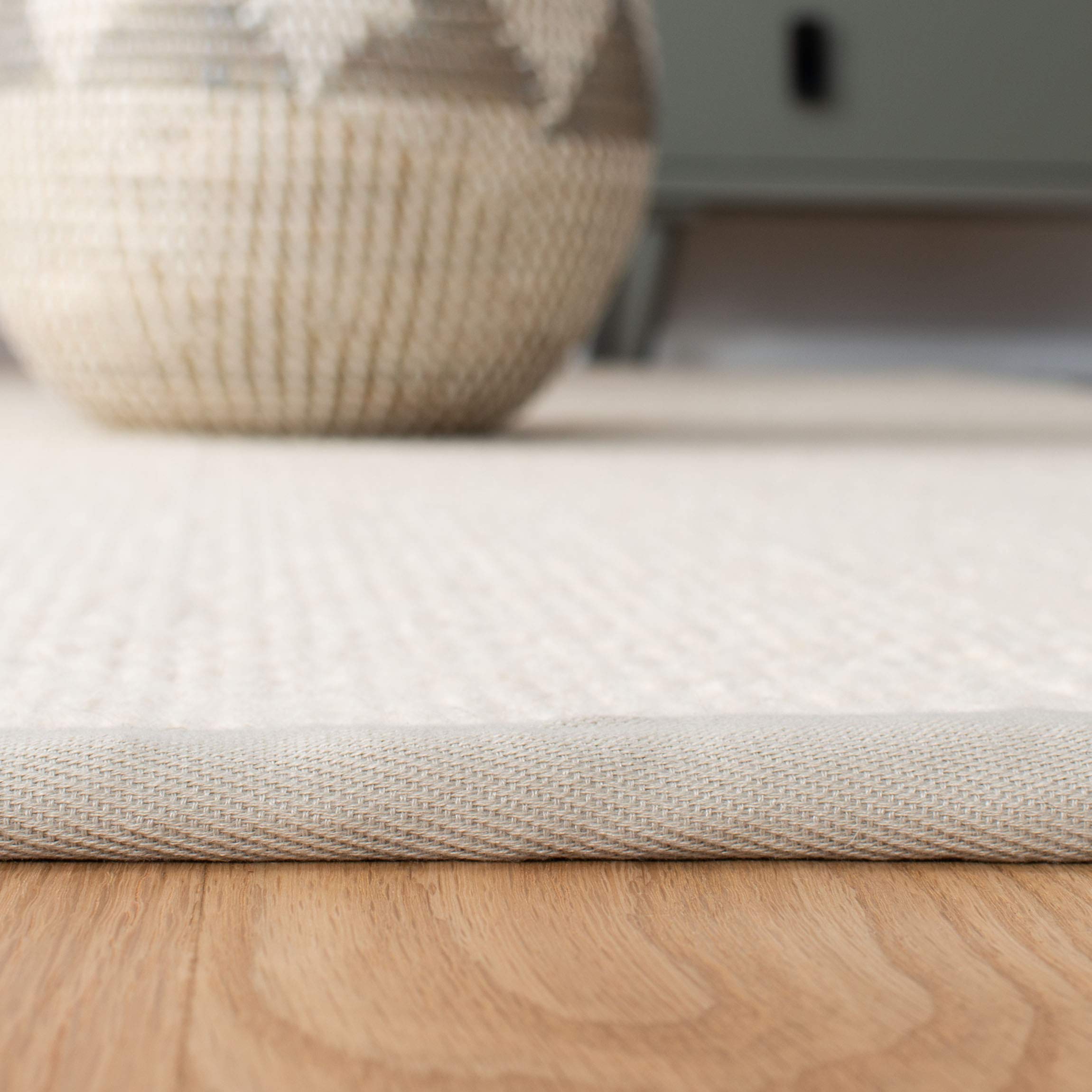 SAFAVIEH Handmade Wool & Jute Area Rug 5' x 8' - Natural Fiber Collection Ivory NF483A | Non-Slip Living Room & Bedroom Rug for High Traffic Areas | Boho Chic Home Decor for Cozy Spaces