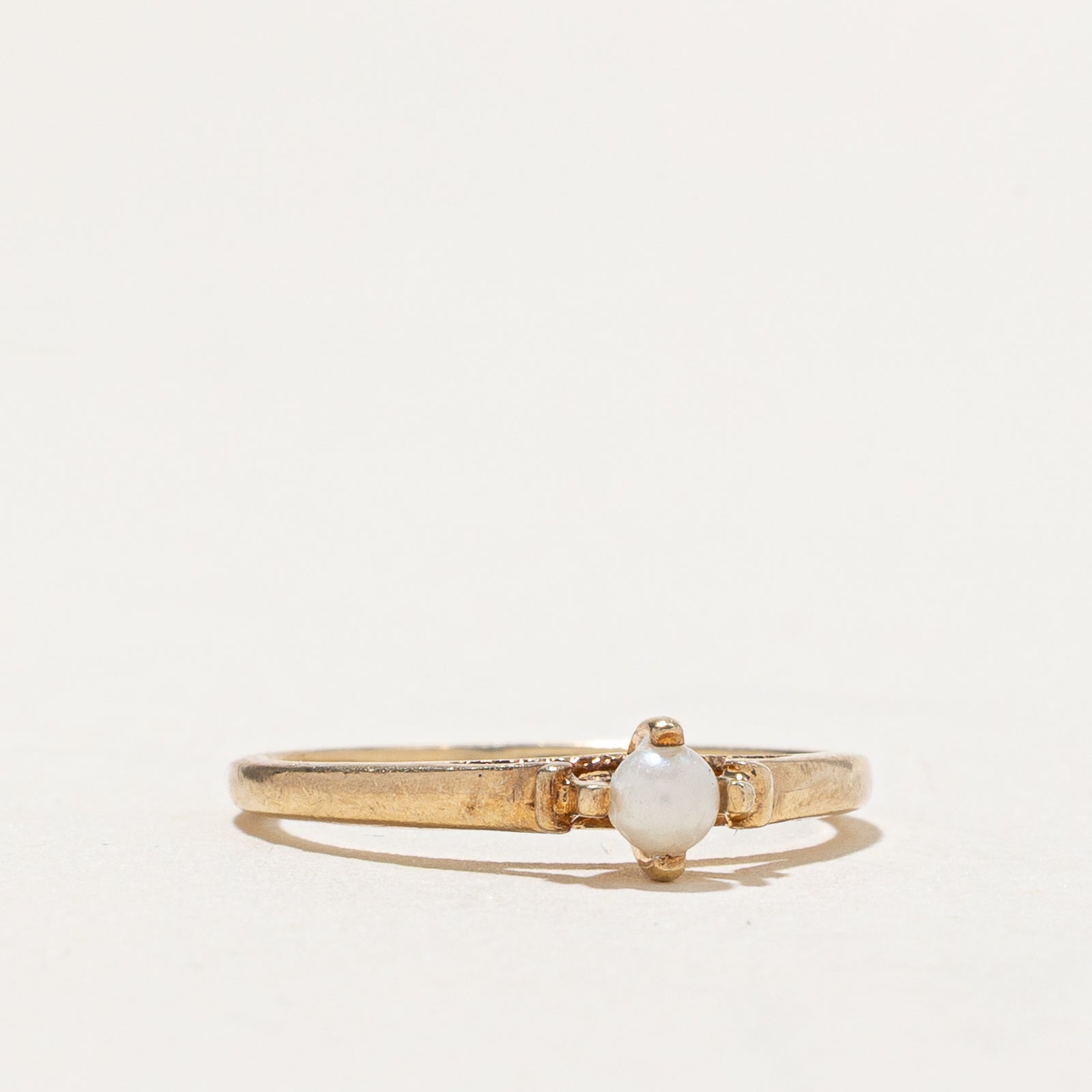 Solitaire Pearl Ring for Women - 2.75mm Genuine Pearl Engagement Ring, Wedding Band, Anniversary Gift Jewelry - Perfect for Proposals, Bridal Sets & Special Occasions