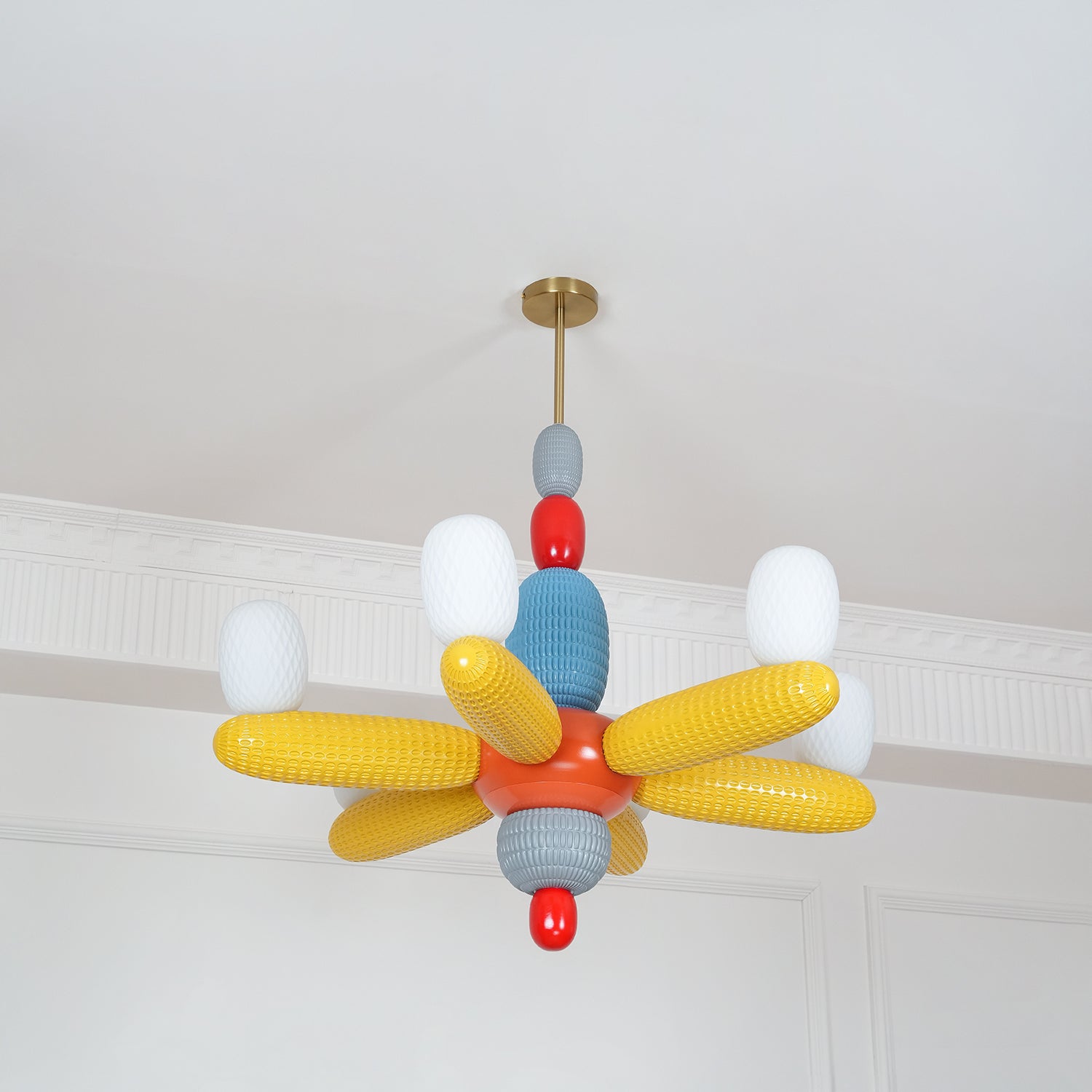 Elegant Balloon Chandelier for Party Decorations - Perfect for Weddings, Birthdays & Baby Showers - Durable & Stylish Ceiling Decoration