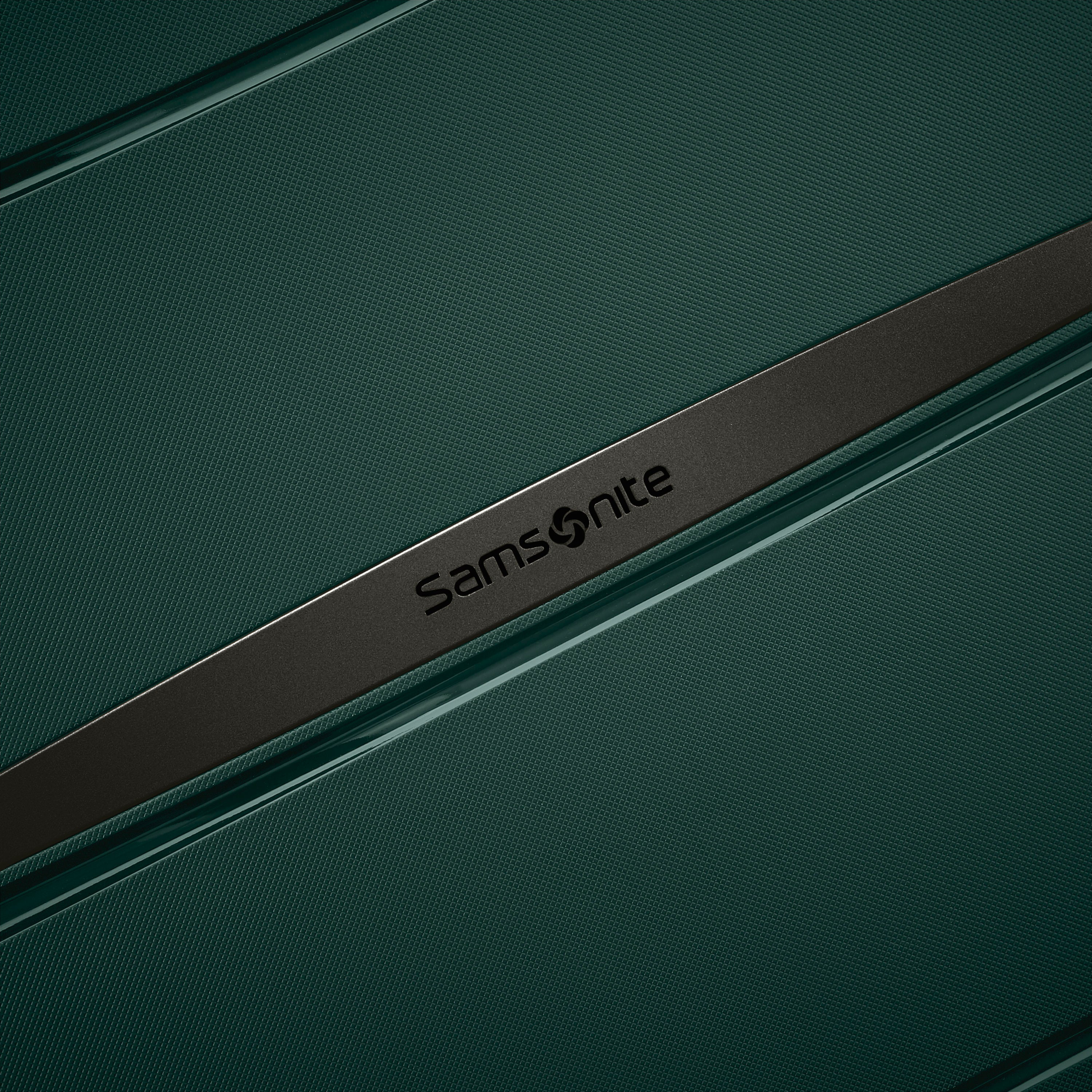 Samsonite Outline Pro Medium Expandable Spinner Luggage - 28