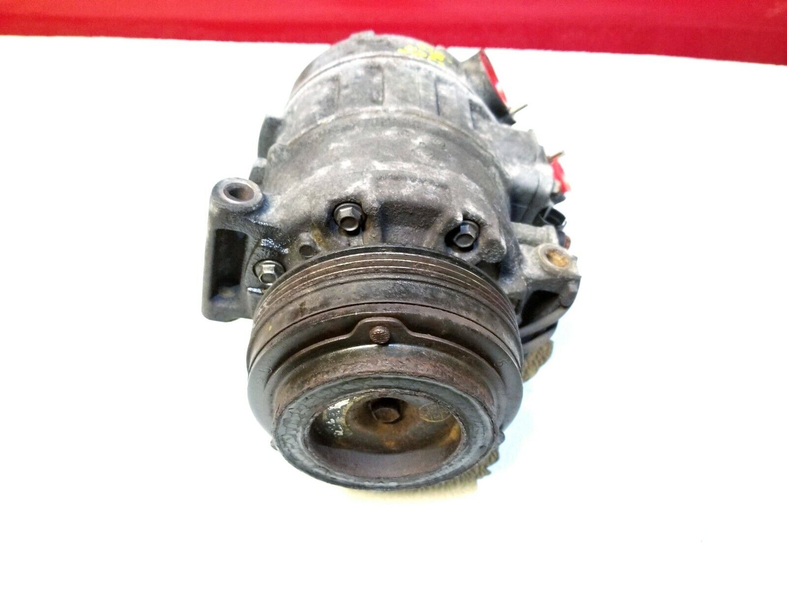BMW E46 325xi AC Compressor Replacement - OEM Quality Auto Part for 2001-2005 Models - Perfect for AC System Repair & Maintenance