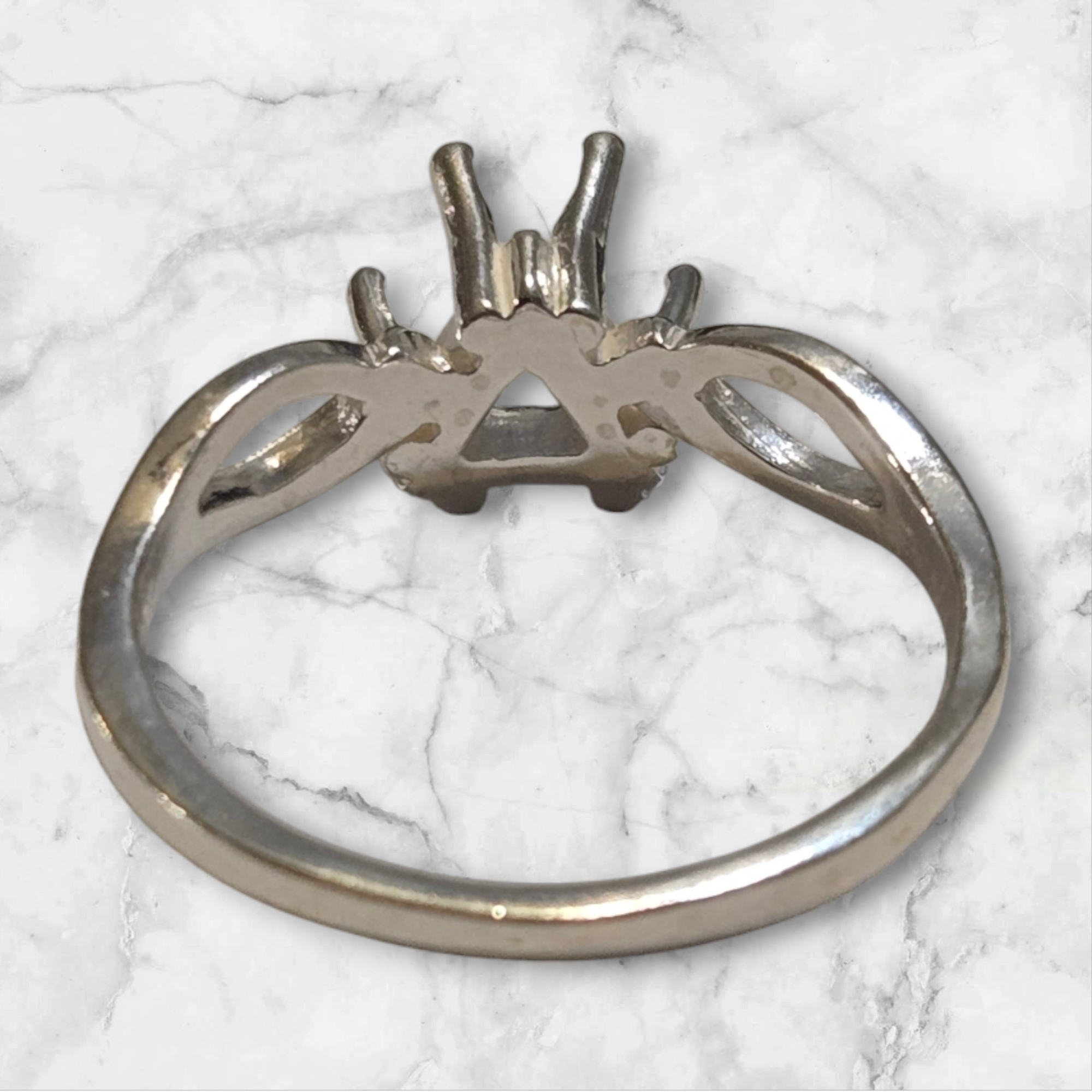 7-11mm Trillion Cut Vee Shank Sterling Silver or 14K Gold Blank Ring Setting - Size 7 (Pre-Notched) for Jewelry Making & Engagement Ring Designs | Perfect for DIY Crafting, Wedding Bands & Custom Jewelry Creations