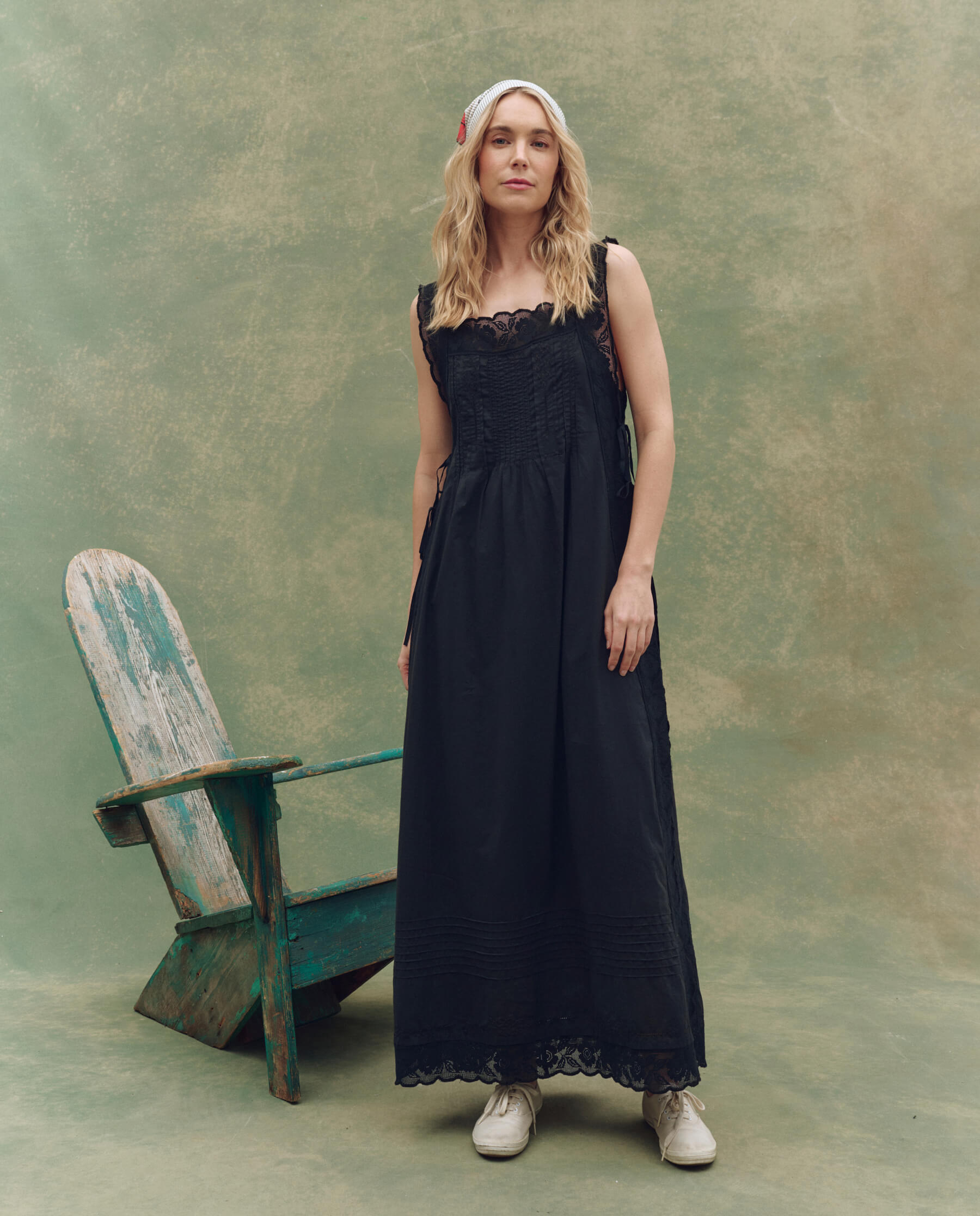 Elegant Black Lace Dress for Women - Vintage Floral Attic Style Maxi Dress for Parties, Weddings & Special Occasions