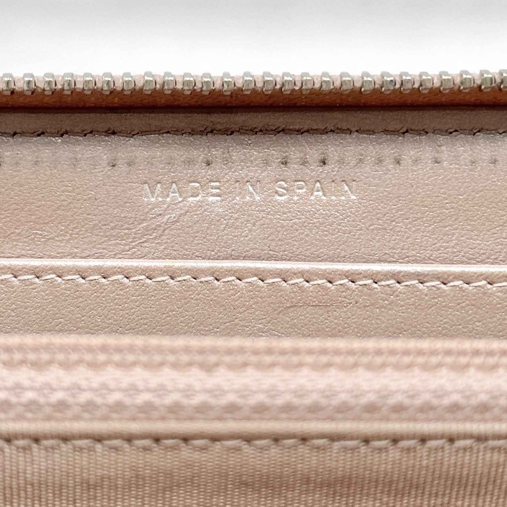 Chanel 17B Rose Gold Chevron Zip Wallet - Luxury Designer Wallet for Women | Perfect for Everyday Use, Travel & Special Occasions