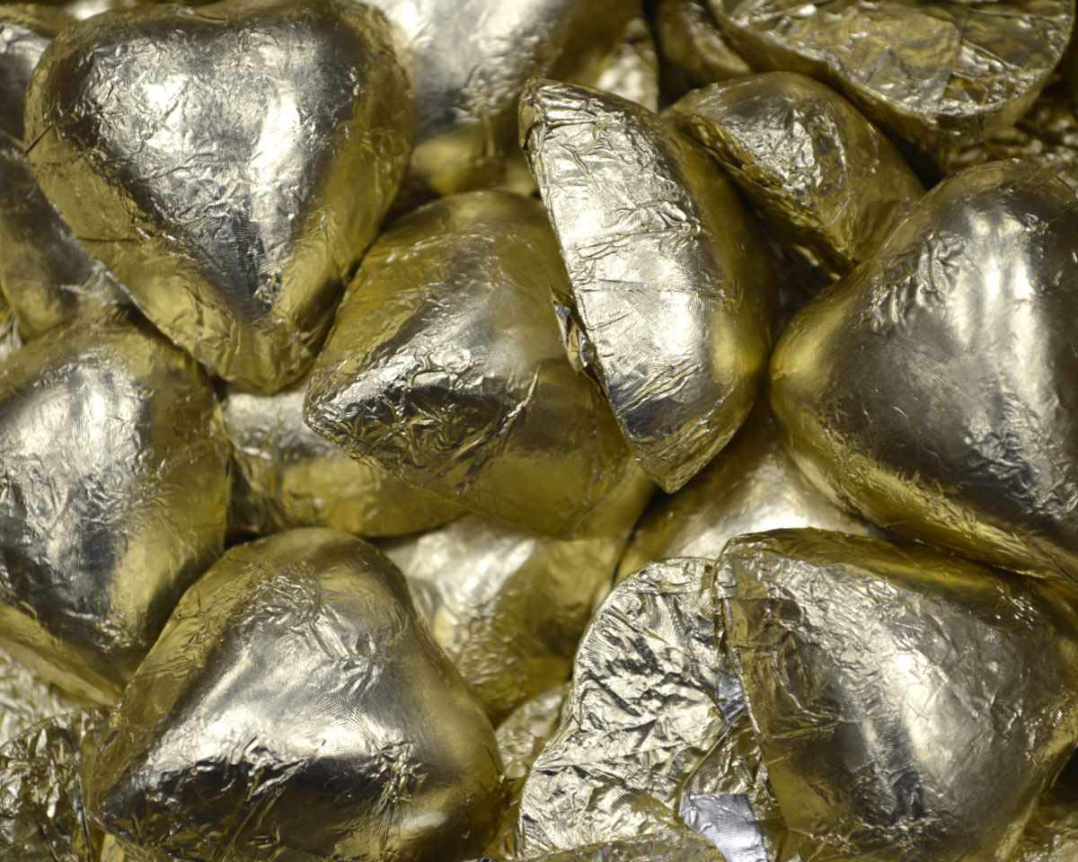 Premium Gold Chocolate Hearts - Delicious Gourmet Chocolate Gifts for Valentine's Day, Anniversaries & Romantic Occasions