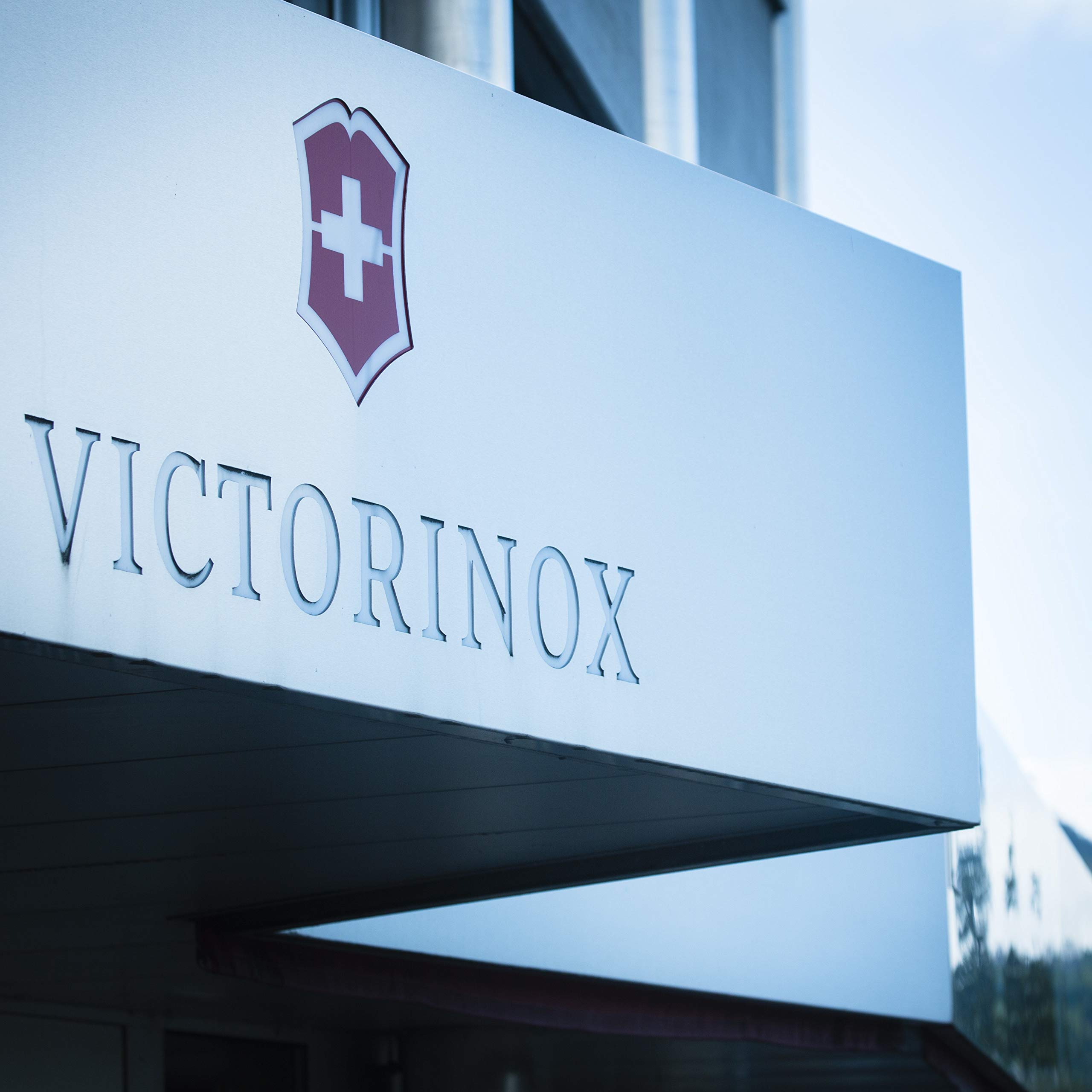 Victorinox Swiss Modern 6