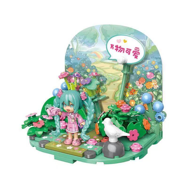 QMAN 76011 Hatsune Miku Four Seasons Cute Anime Figure - Perfect for Collectors, Cosplay, and Anime Decor