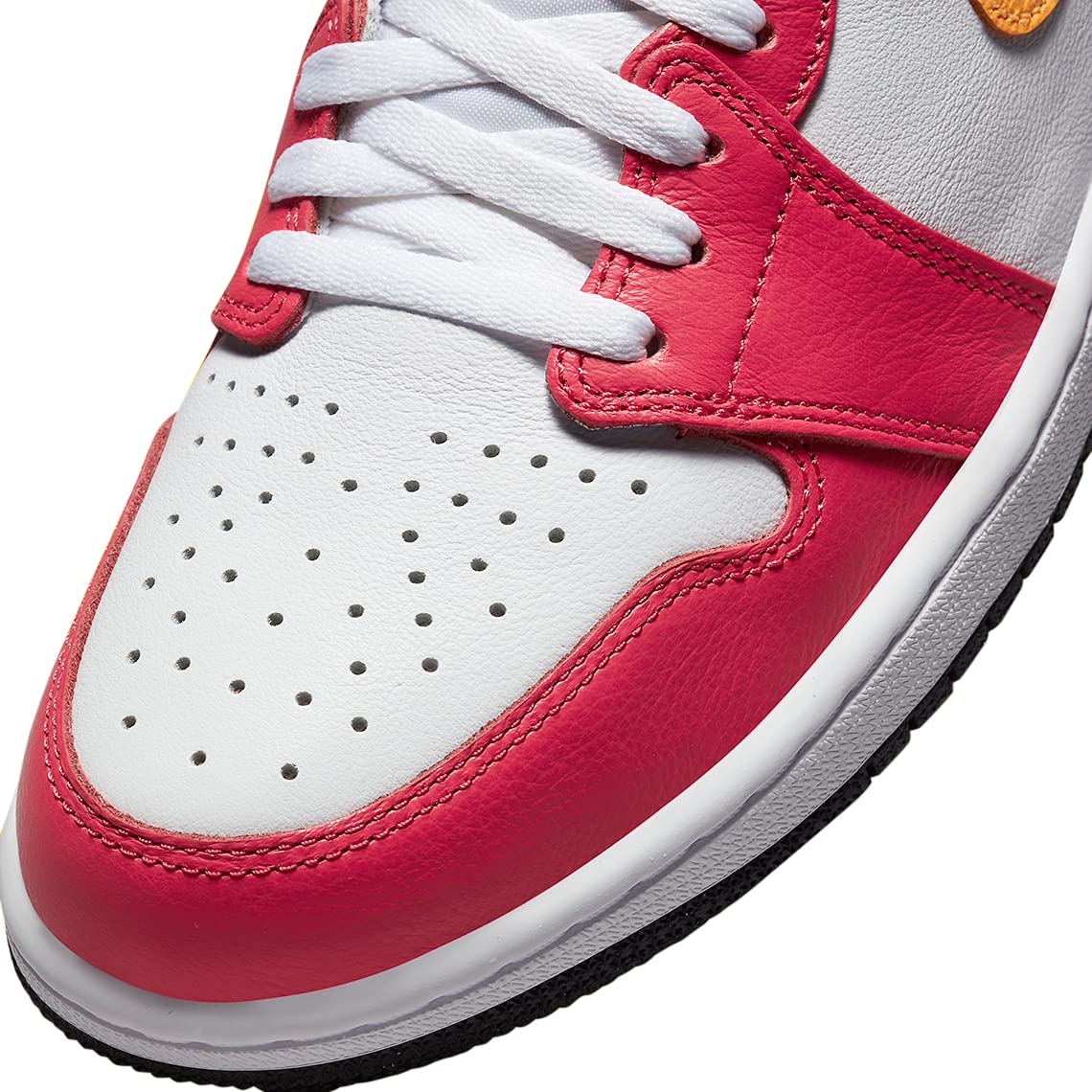 Nike Men's Air Jordan 1 High Basketball Shoes - Retro OG Style Sneakers for Men - Comfortable Cushioning & Classic Design - Perfect for Basketball, Streetwear & Casual Outfits