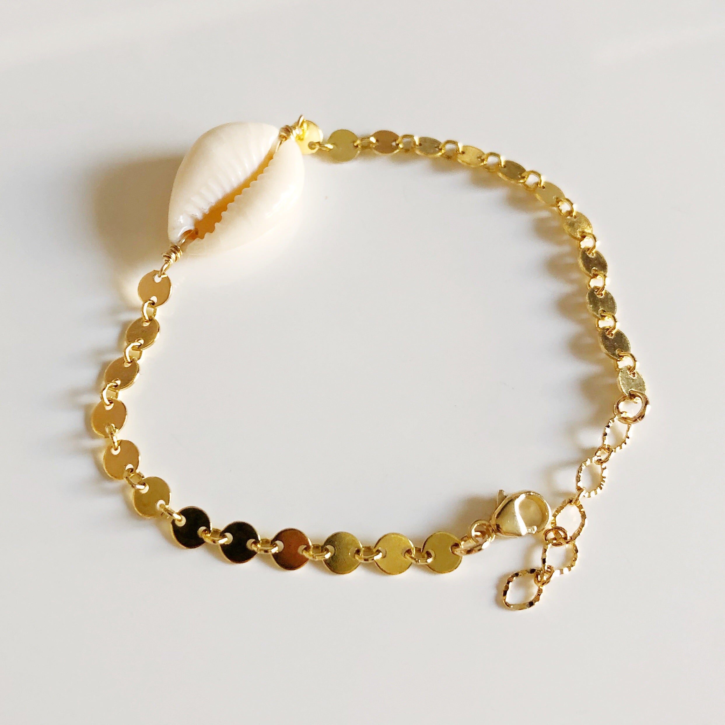 RIRI Cowrie Shell Bracelet (B426) - Boho Beach Jewelry for Women, Perfect for Summer Vacations & Festivals