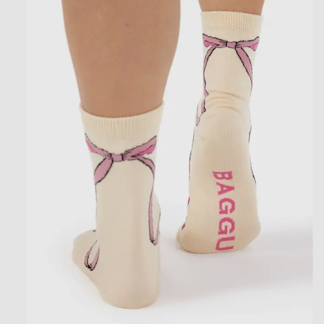 BAGGU Women's Pink Bow Crew Socks - Cute Casual Ankle Socks for Everyday Wear, Workout & Gifts | Soft Comfortable Cotton Blend Socks for Women & Teens | Perfect for Office, Gym & Daily Outfits