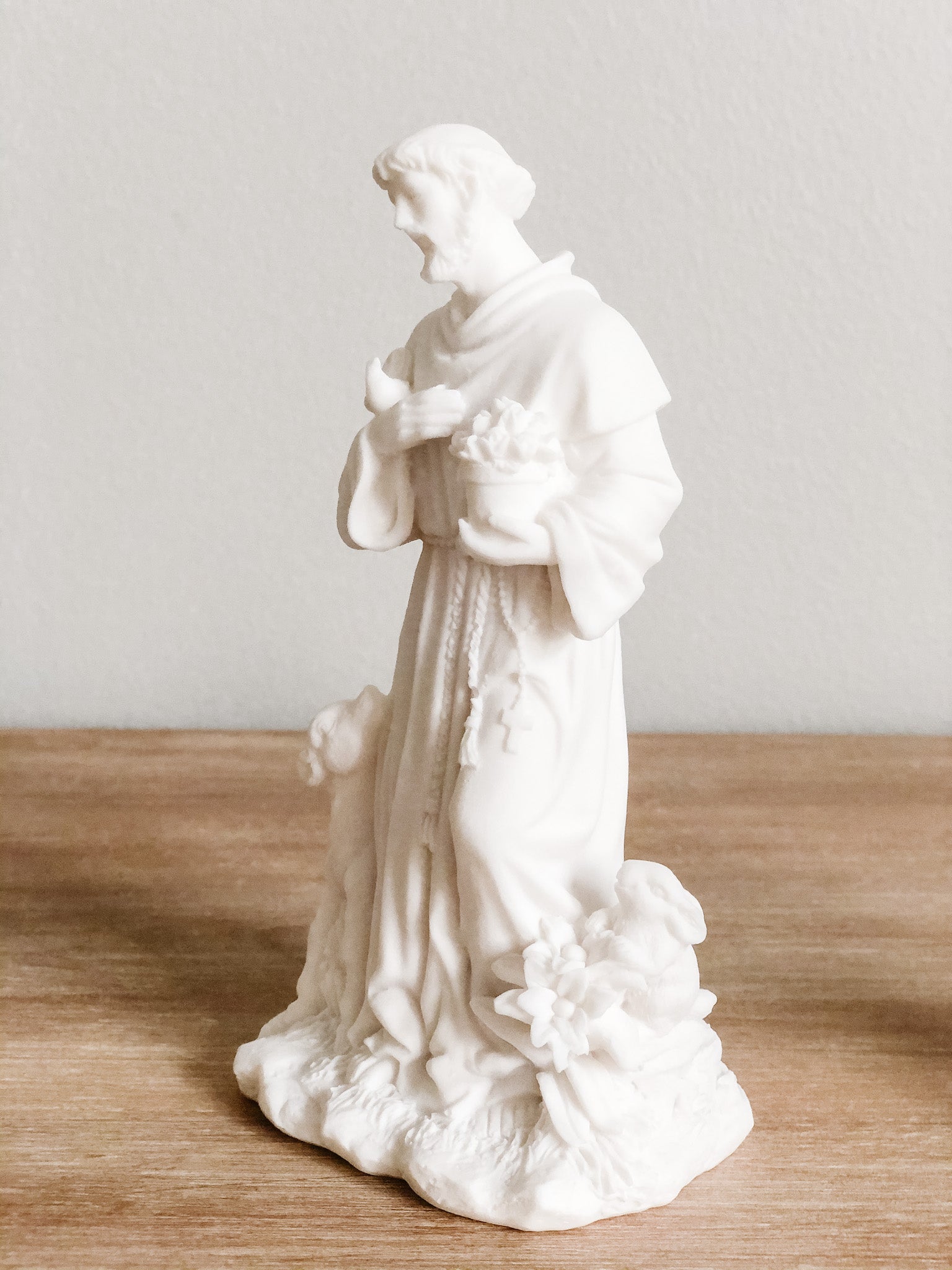St. Francis of Assisi Statue - Patron Saint of Animals & Nature - Handcrafted Garden & Home Decor for Catholic Devotion & Outdoor Display
