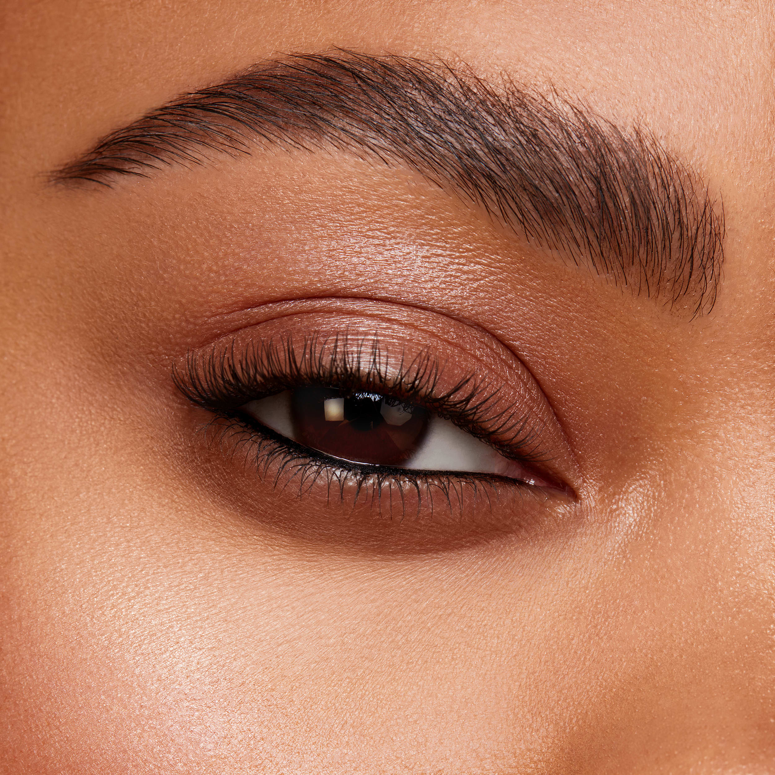 Long-Lasting Waterproof Gel Eyeliner Pencil - Smudge Proof & Highly Pigmented for Precise Eye Makeup - Perfect for Daily Wear, Party Looks & Professional Makeup Artists