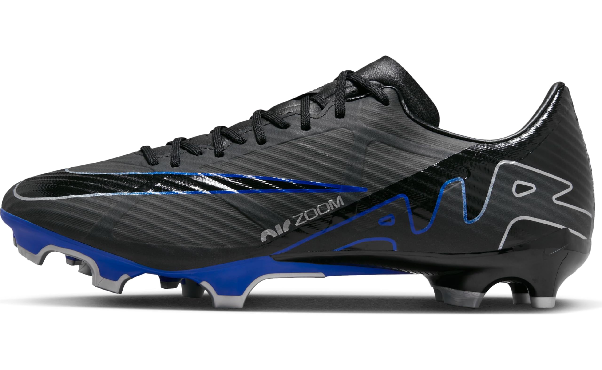 Nike Men's Football Cleats - Lightweight Soccer Shoes for Men with Enhanced Traction - Perfect for Turf, Grass & Indoor Soccer Games