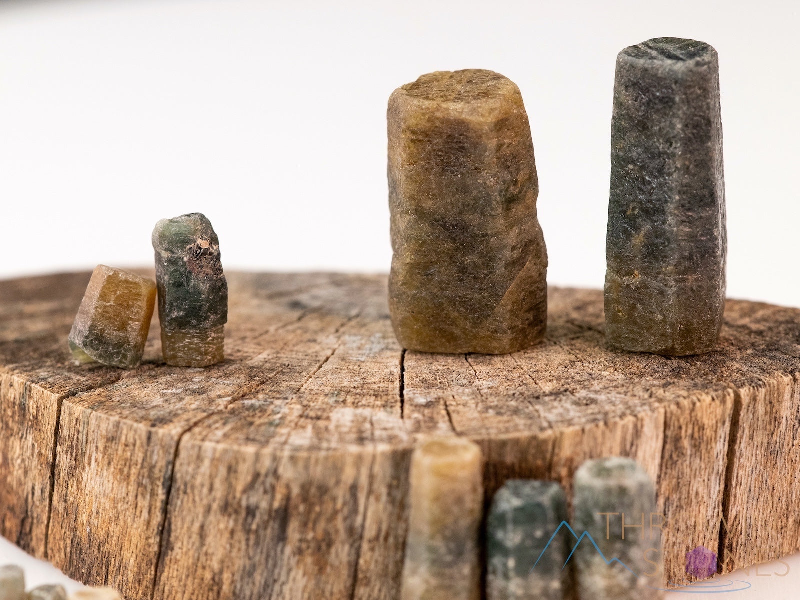 Natural Bicolor Sapphire Raw Crystals - Genuine Birthstones & Healing Gemstones for Jewelry Making (E1596) | Perfect for DIY Crafts, Crystal Healing, and Unique Gift Ideas