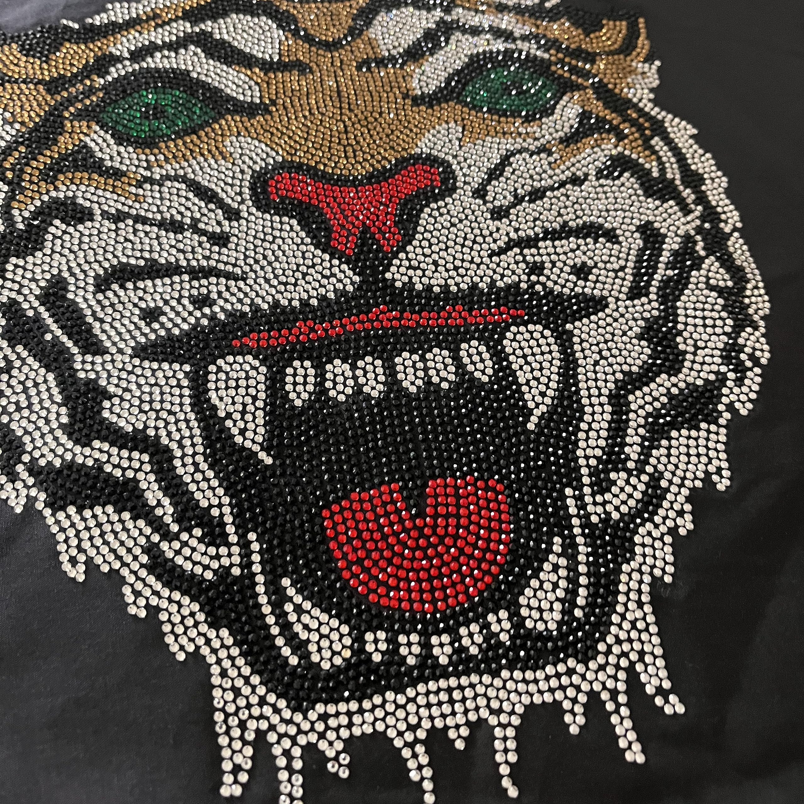 Rhinestop Wild Tiger Iron-on Rhinestone Design for DIY Clothing & Costume Embellishment | Sparkling Rhinestone Patch for Jackets, Jeans, Bags & Dancewear