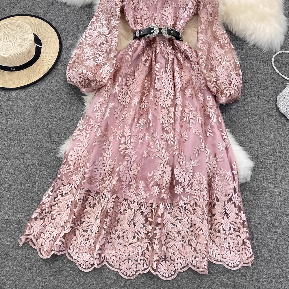 Elegant Long Sleeve A-Line Mesh Embroidery Lace Dress with Long Skirt - Women's Vintage Floral Party Gown for Weddings, Evening Events & Special Occasions