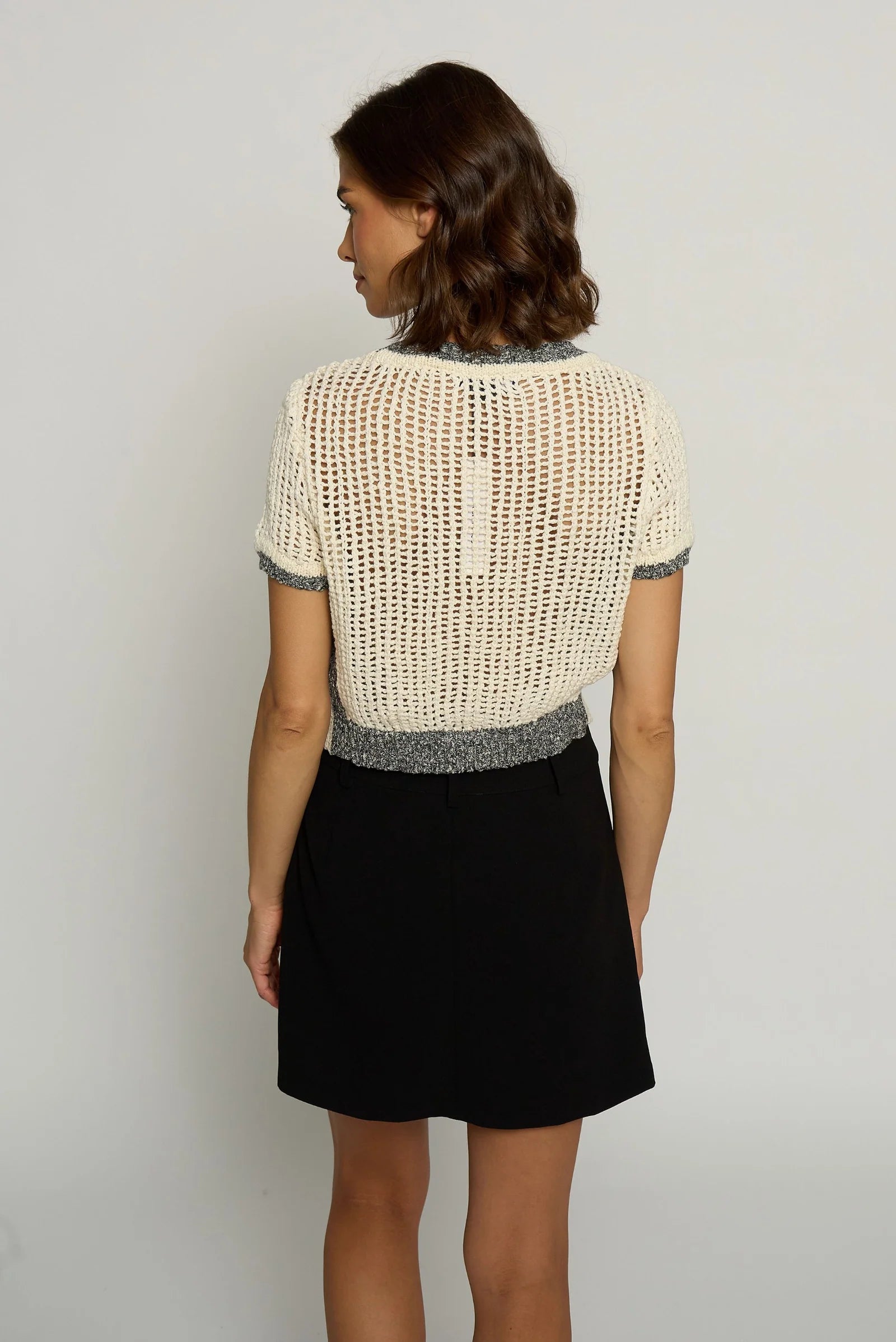 Cropped Mesh Stitch Crewneck Sweater - Women's Fashion Knit Top for Casual Wear & Layering | Perfect for Spring & Fall Outfits