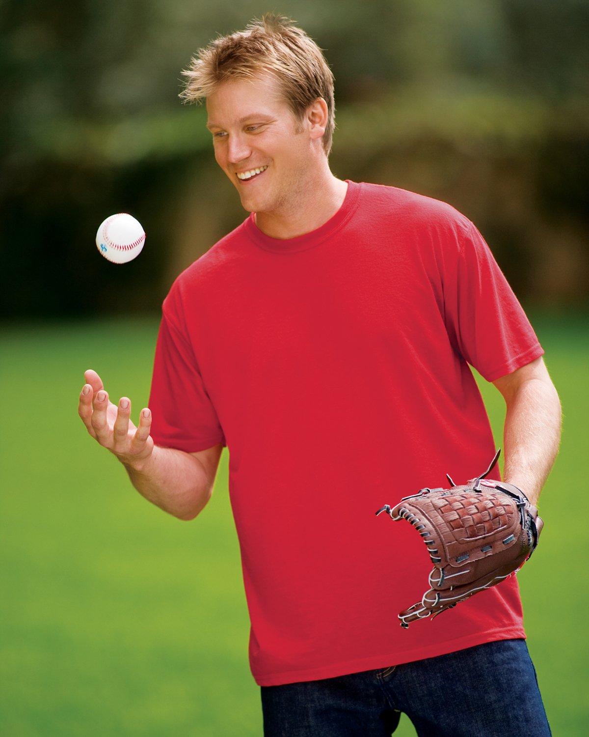 Jerzees Men's True Red XL T-Shirt - Soft Cotton Crewneck Tee for Casual Wear & Everyday Comfort