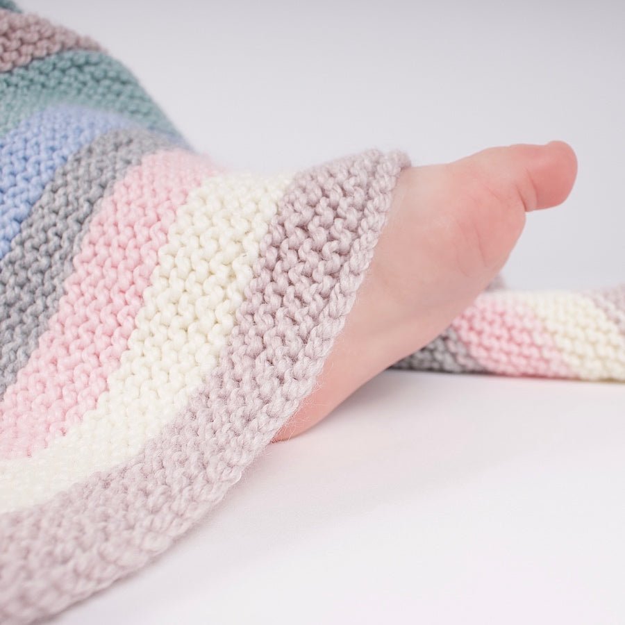 Striped Baby Blanket Knitting Kit - DIY Knitting Supplies for Newborns, Soft Yarn & Easy Pattern - Perfect for Baby Showers, Nursery Decor & Handmade Gifts