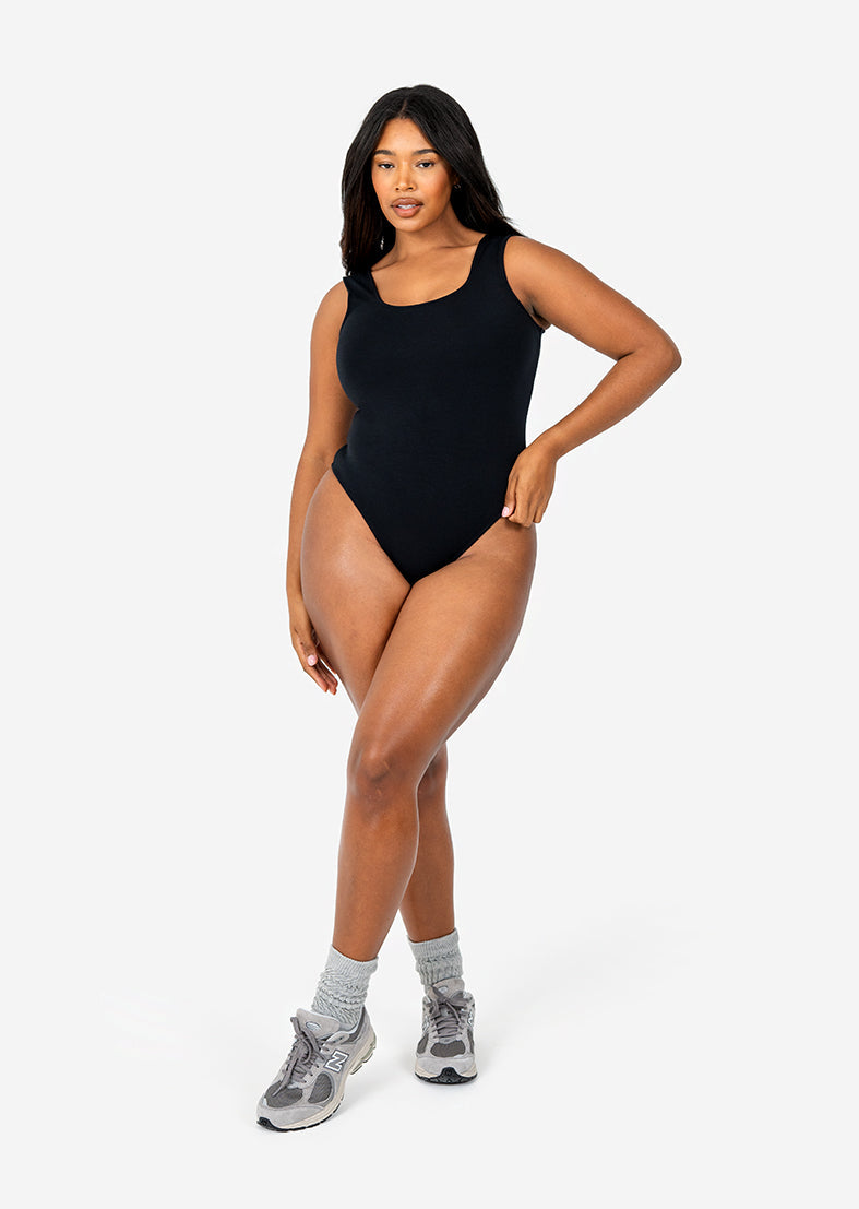Effortless Sleeveless Black Bodycon Dress - Slimming & Comfortable for Night Out, Party, or Casual Wear