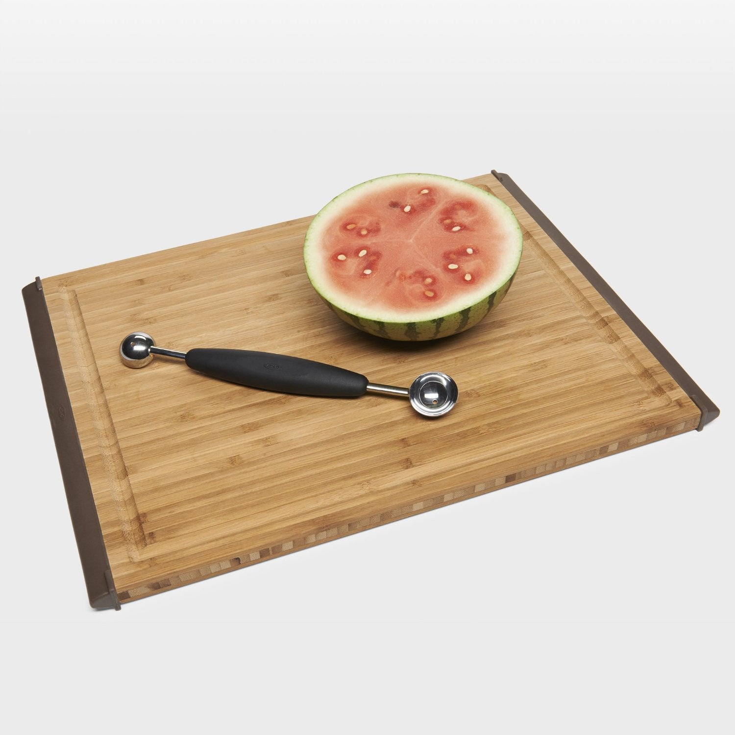 OXO Melon Baller - Stainless Steel Fruit Scoop for Perfect Melon Balls, Cantaloupe & Watermelon - Ideal for Fruit Salads, Desserts & Cocktail Garnishes