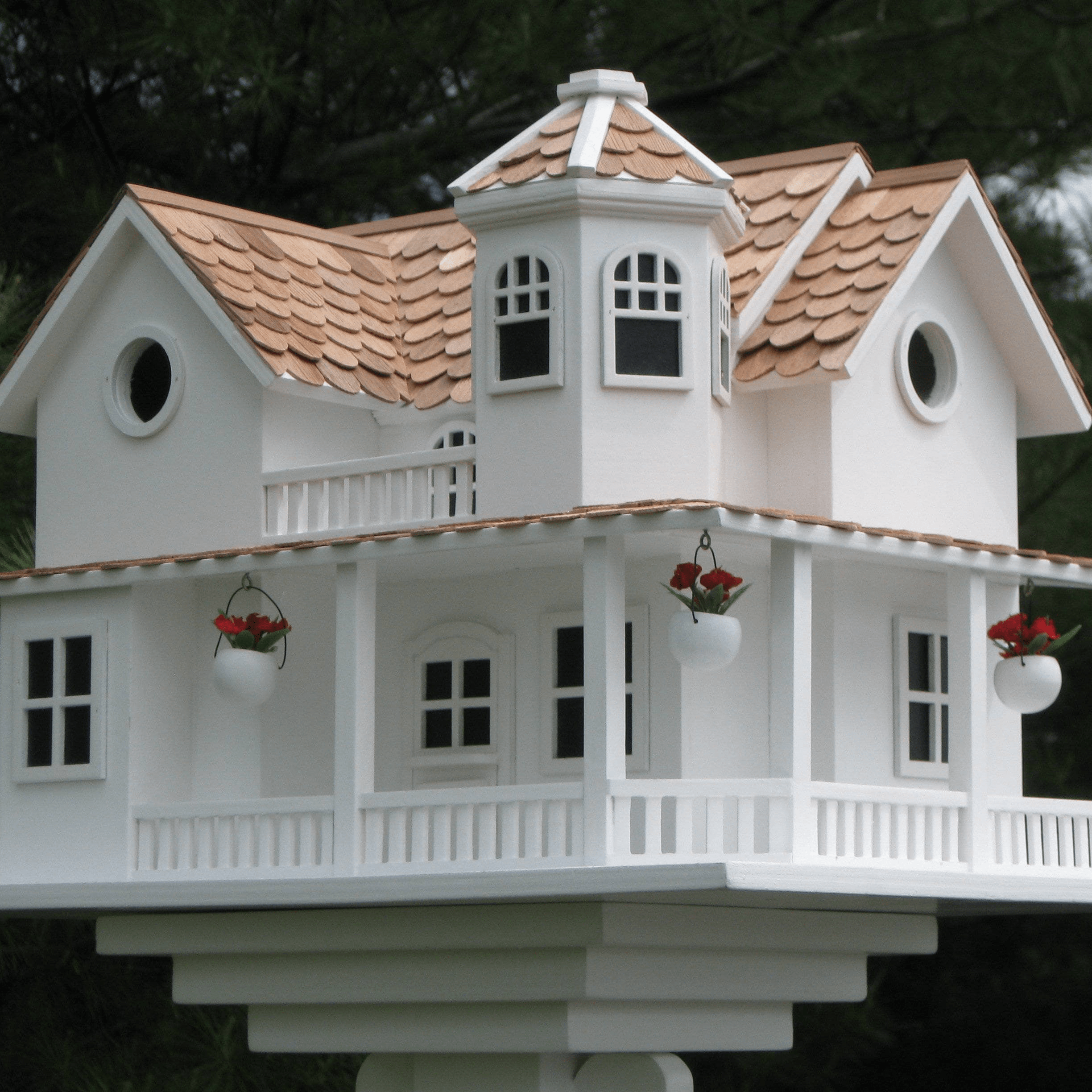 Post Lane Cottage Birdhouse - Handcrafted Wooden Birdhouse for Garden, Backyard & Outdoor Decor - Attracts Birds & Enhances Nature Viewing