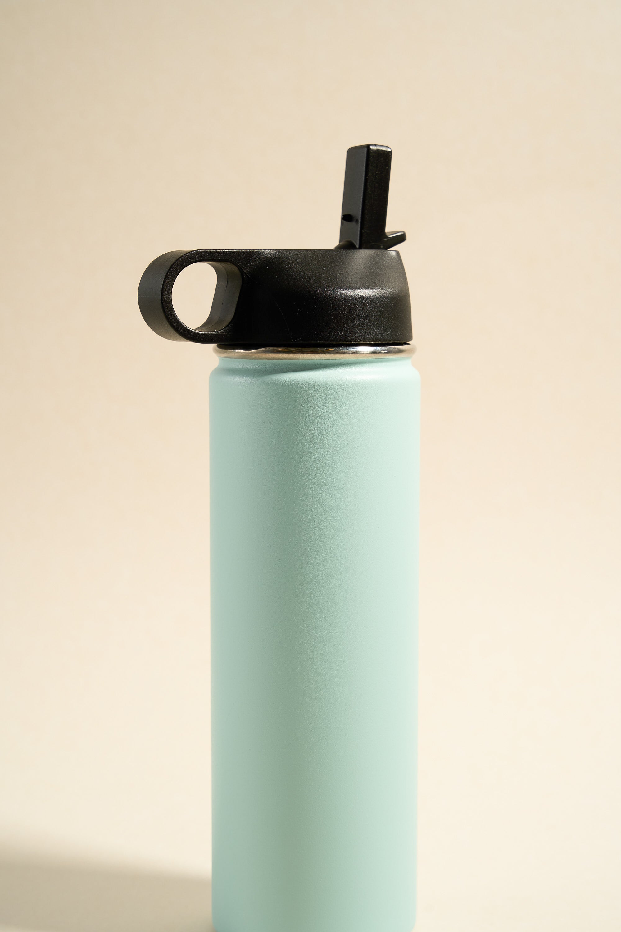 Breeze Stainless Steel 710ml Insulated Water Bottle - Leak Proof, Double Wall Vacuum Flask for Hot & Cold Drinks - Perfect for Gym, Hiking, Office and Travel