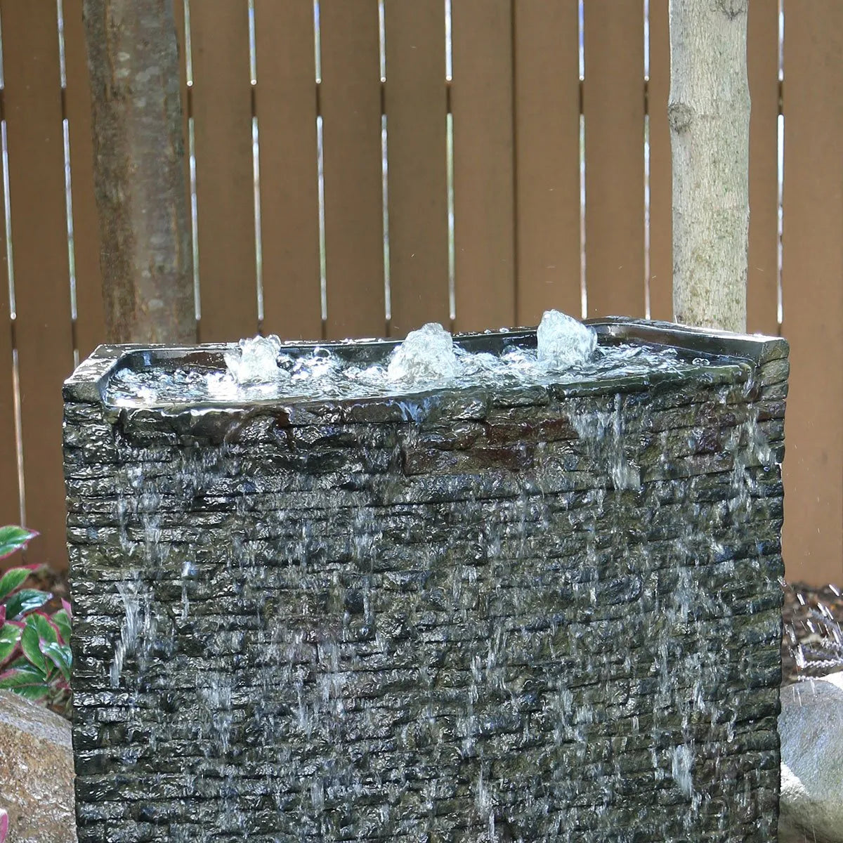 Rear Spill Curved Stacked Slate Wall Topper - Natural Stone Decorative Fence Cap for Outdoor Garden & Patio Landscaping