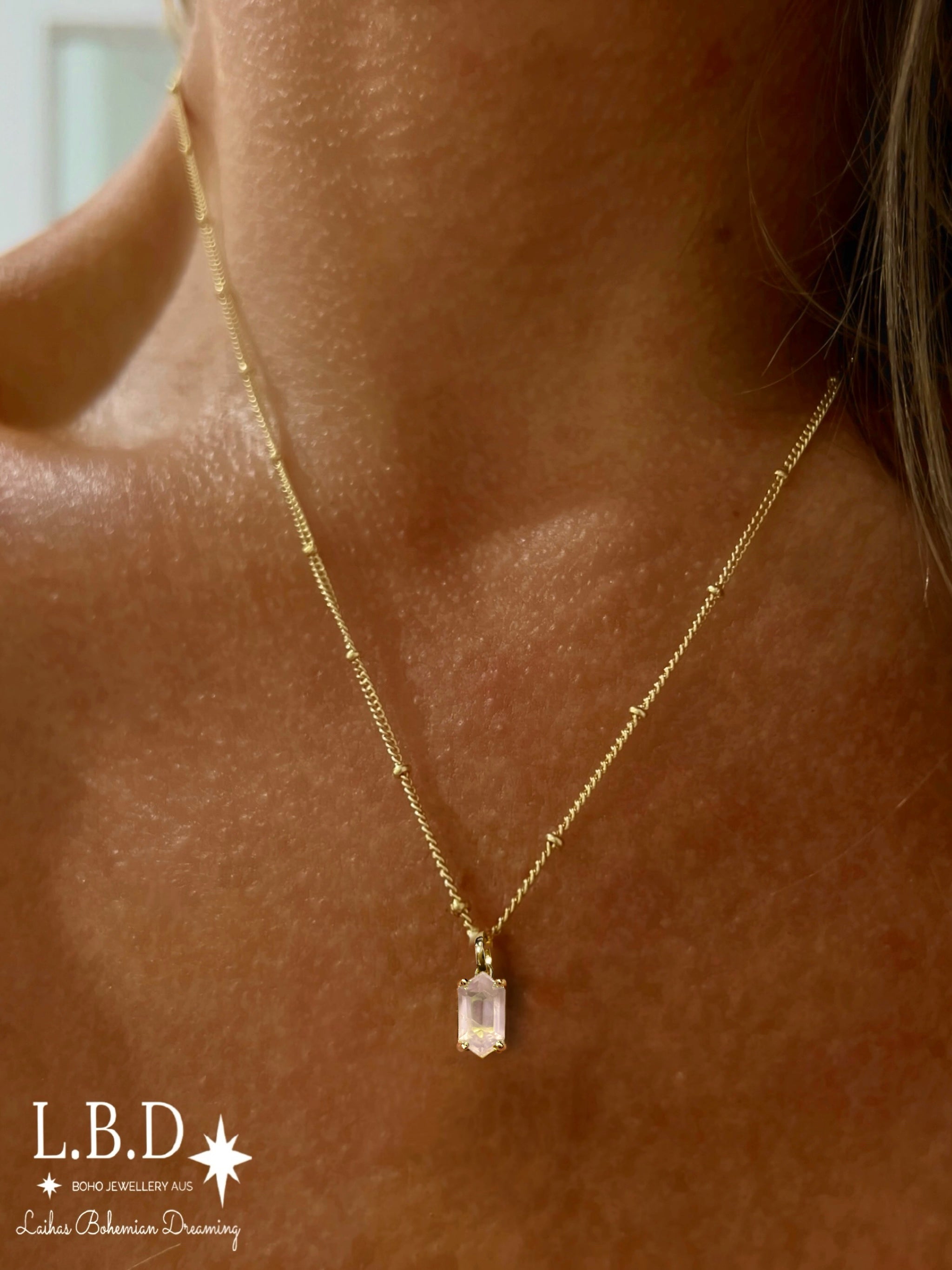 Laihas Mini Hexagon Crystal Gold Rose Quartz Necklace for Women - Elegant Healing Jewelry Gift for Valentine's Day, Anniversary & Special Occasions