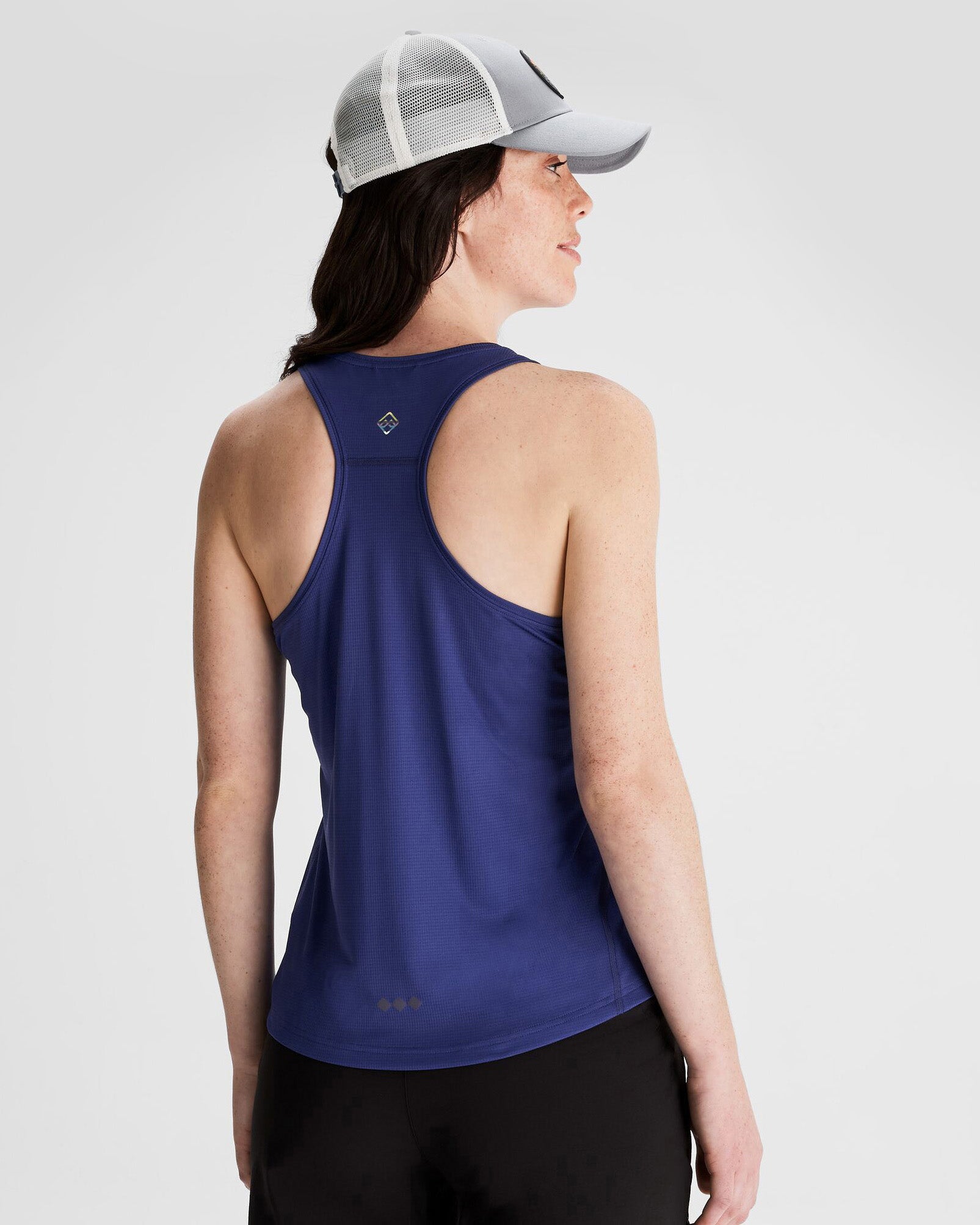 Women's Seeker Tank Top - Breathable & Comfortable Workout Shirt for Yoga, Running & Gym | Horizon Line Collection